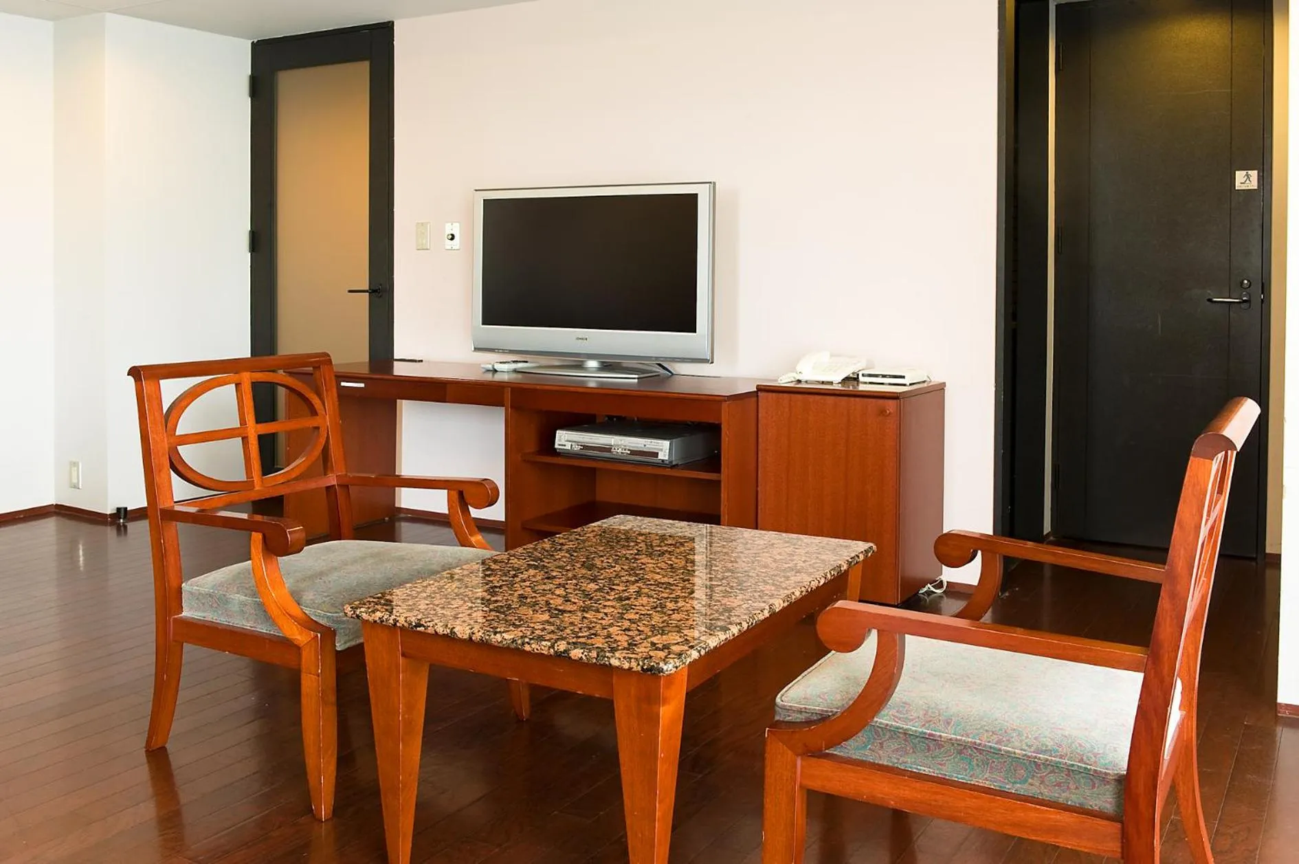 The Residential Suites Fukuoka