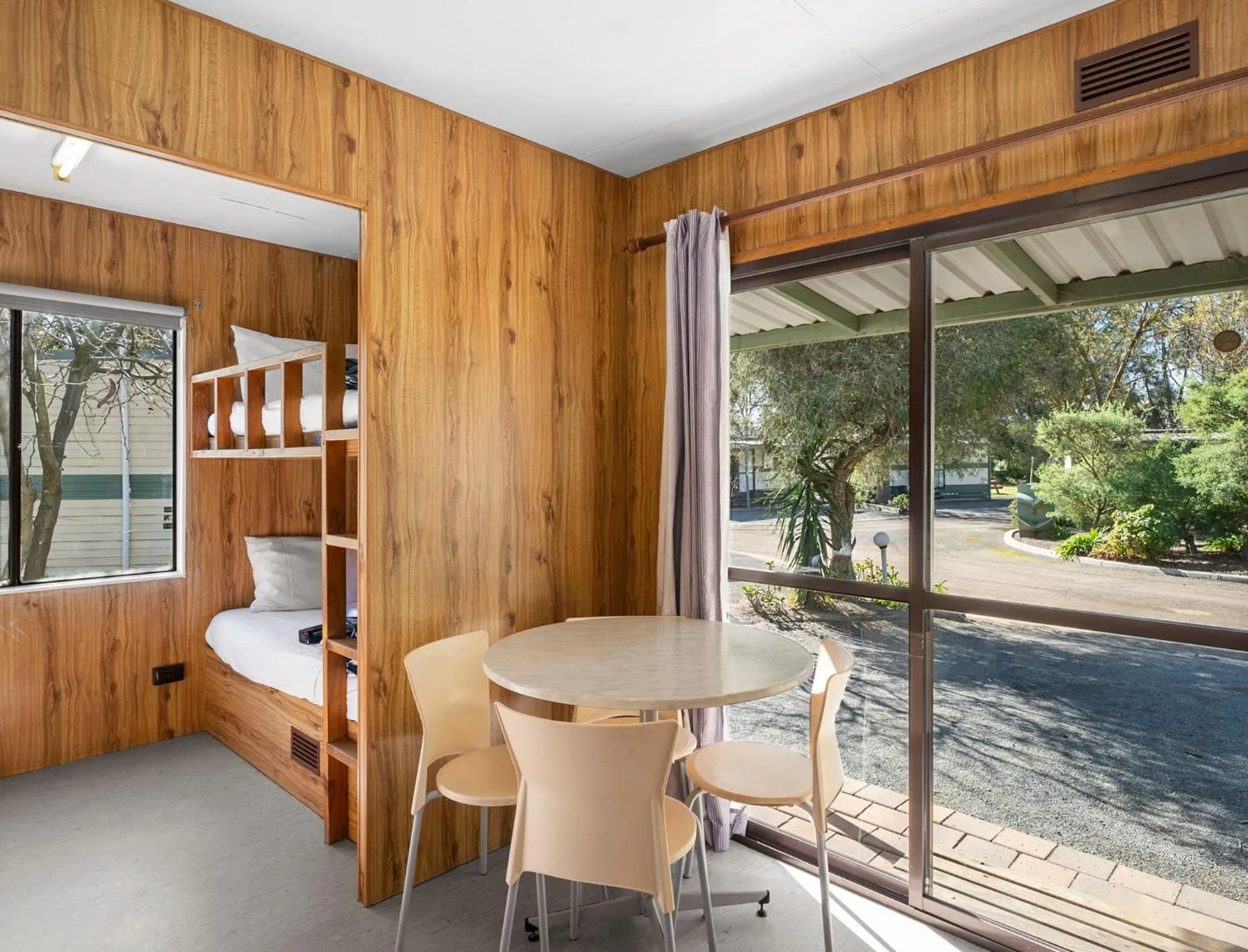 Dining area in Shepparton Holiday Park and Village