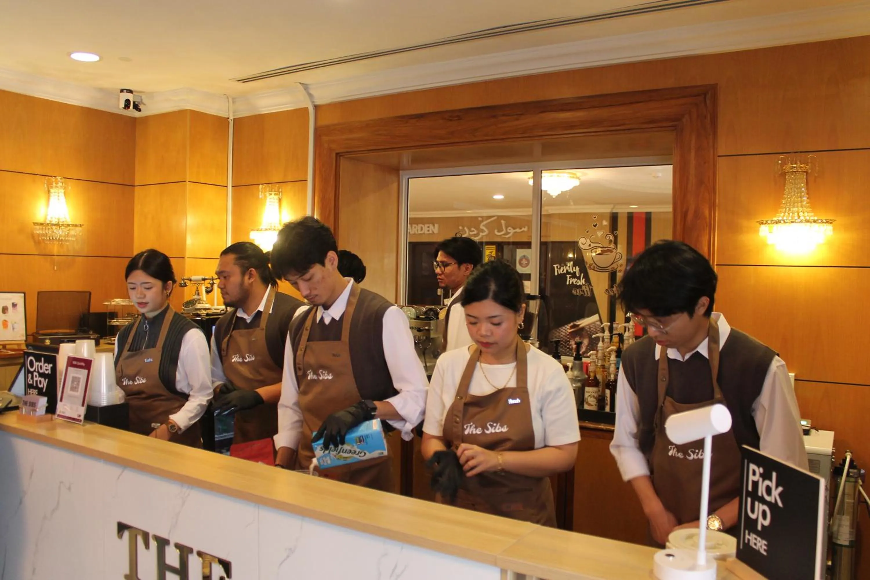 Food and drinks in Parkview Hotel