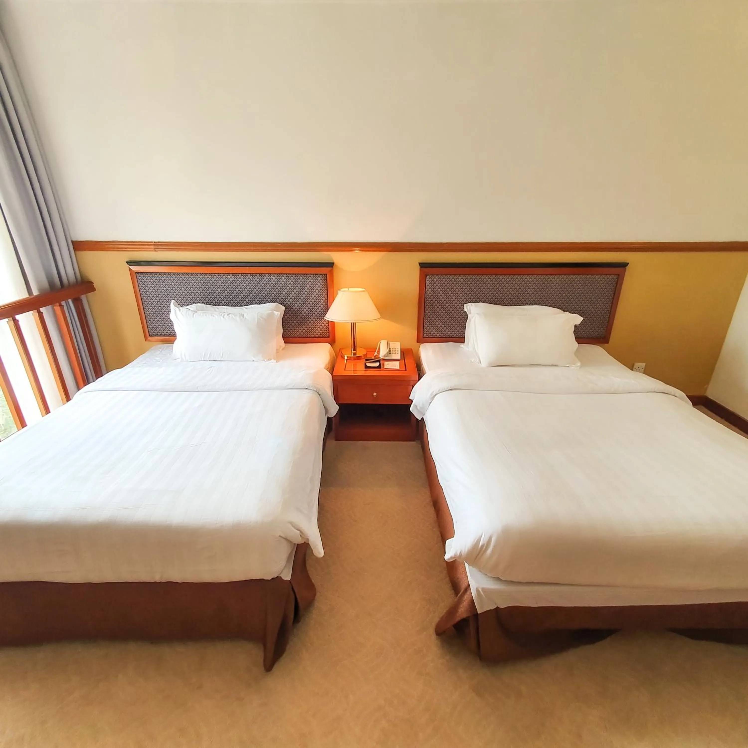 Bedroom, Bed in Parkview Hotel