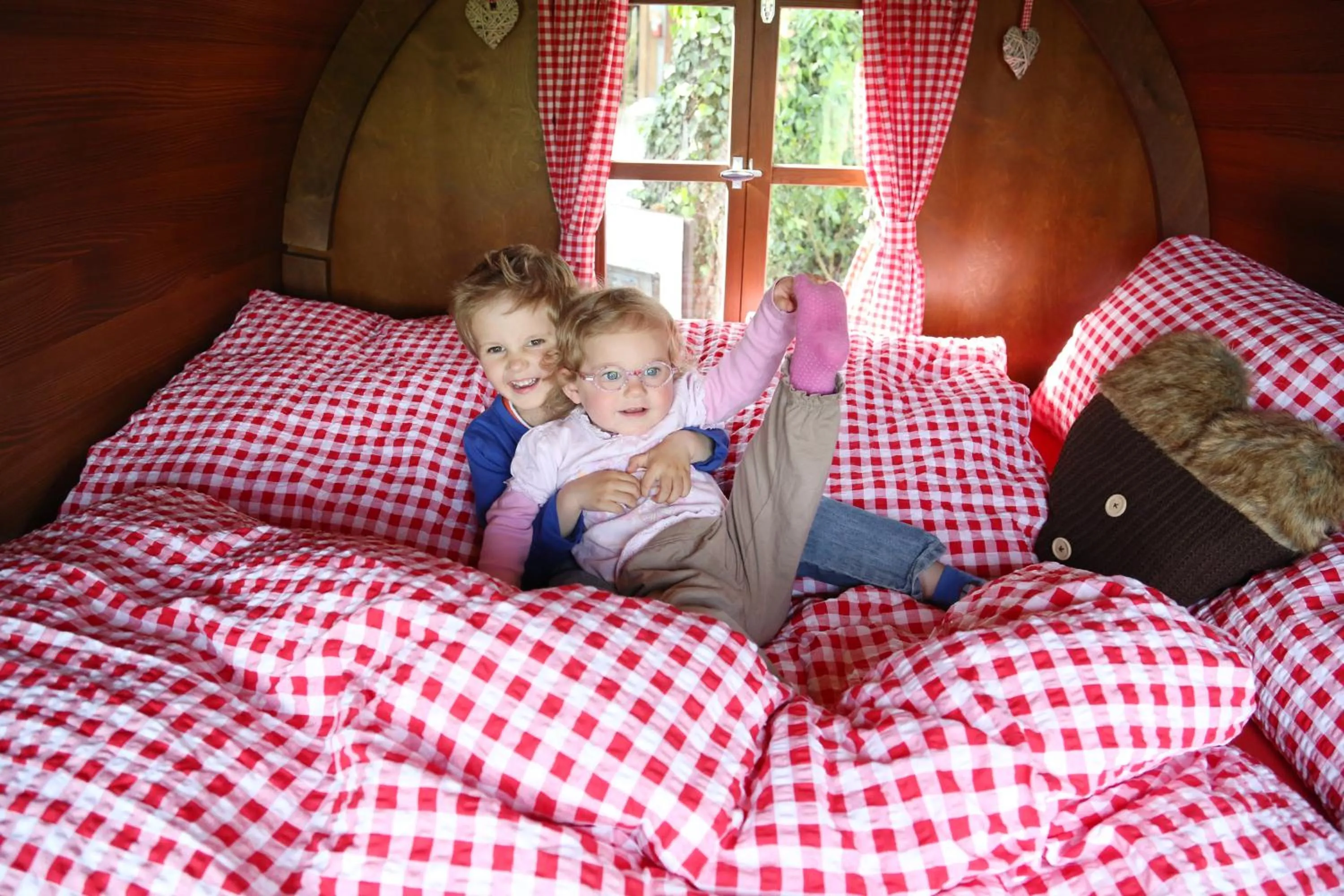 Bed in Schlaf-Fass Maienfeld