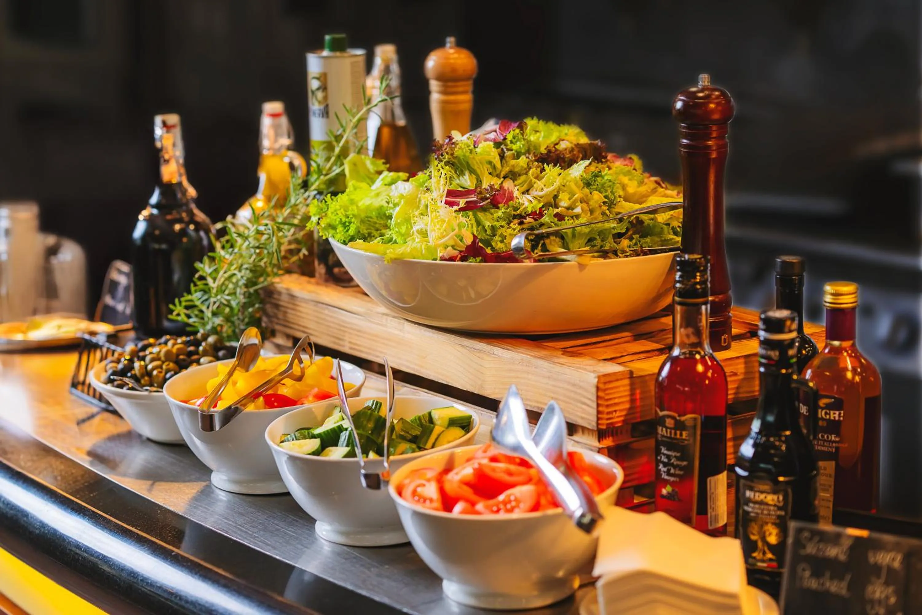 Breakfast in Cosmopolitan Bobycentrum - Czech Leading Hotels