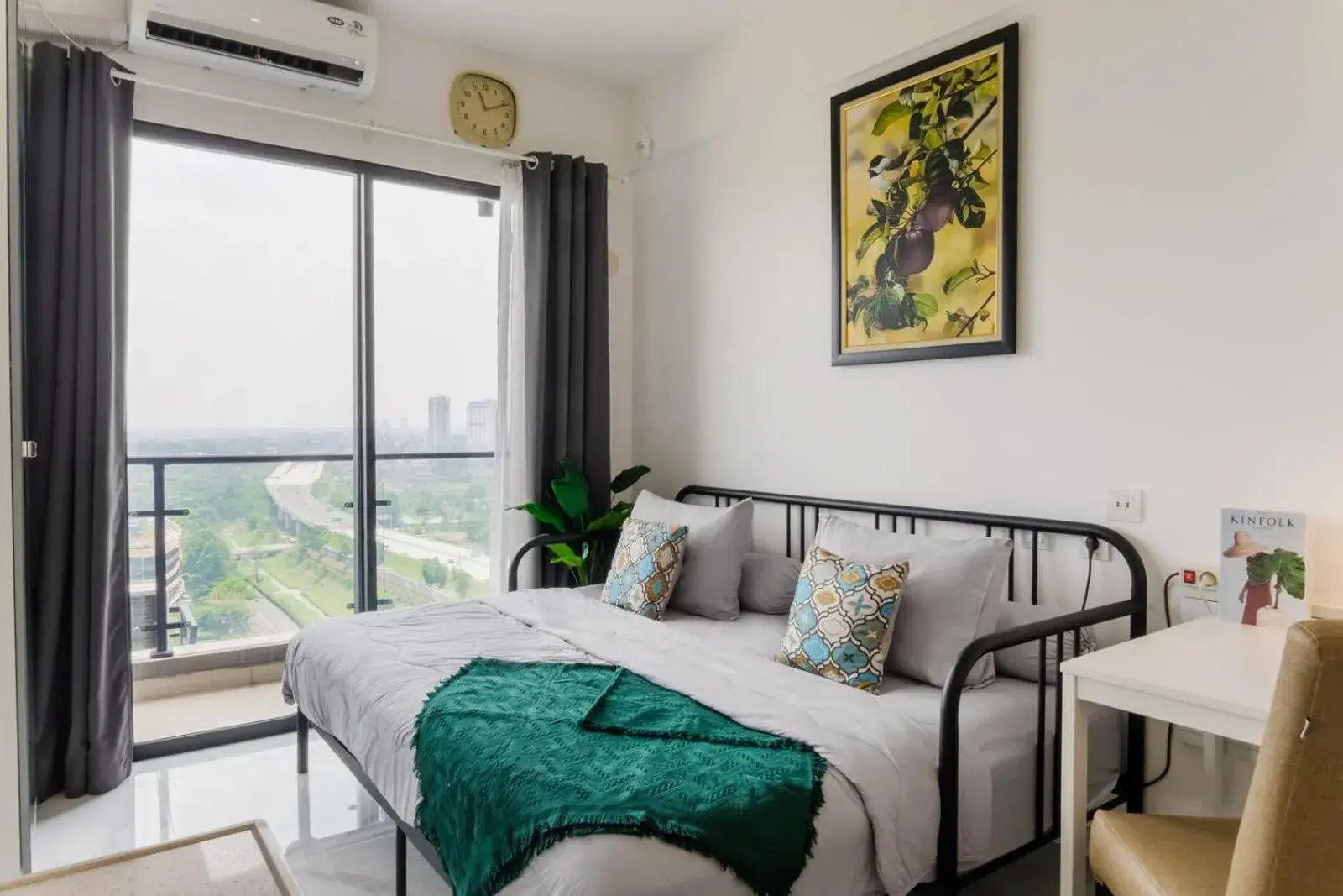 Arka by TwoSpaces Studio @Skyhouse Apartment Arka by TwoSpaces Studio @Skyhouse Apartment