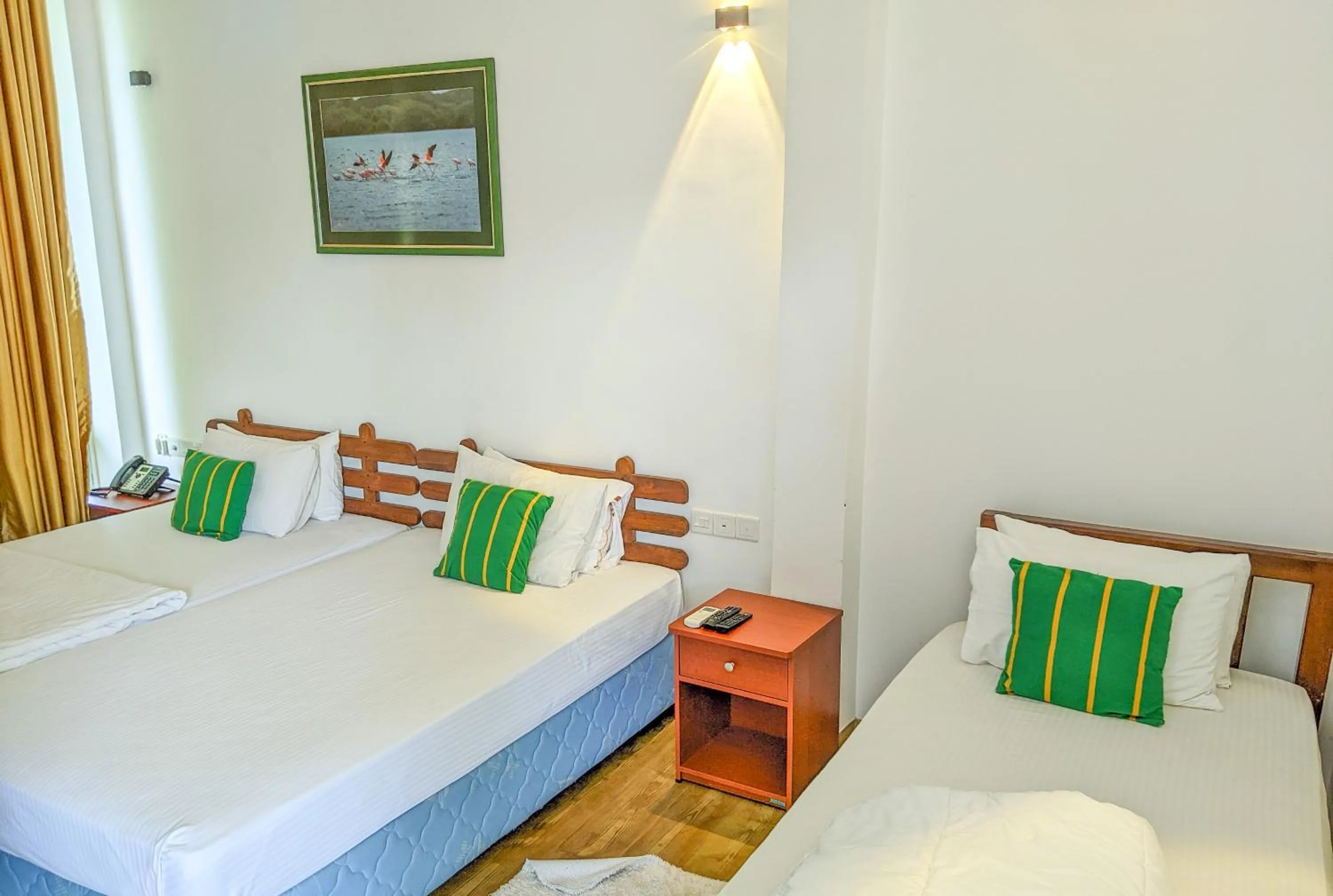 Bedroom, Bed in Yala Golden Wild