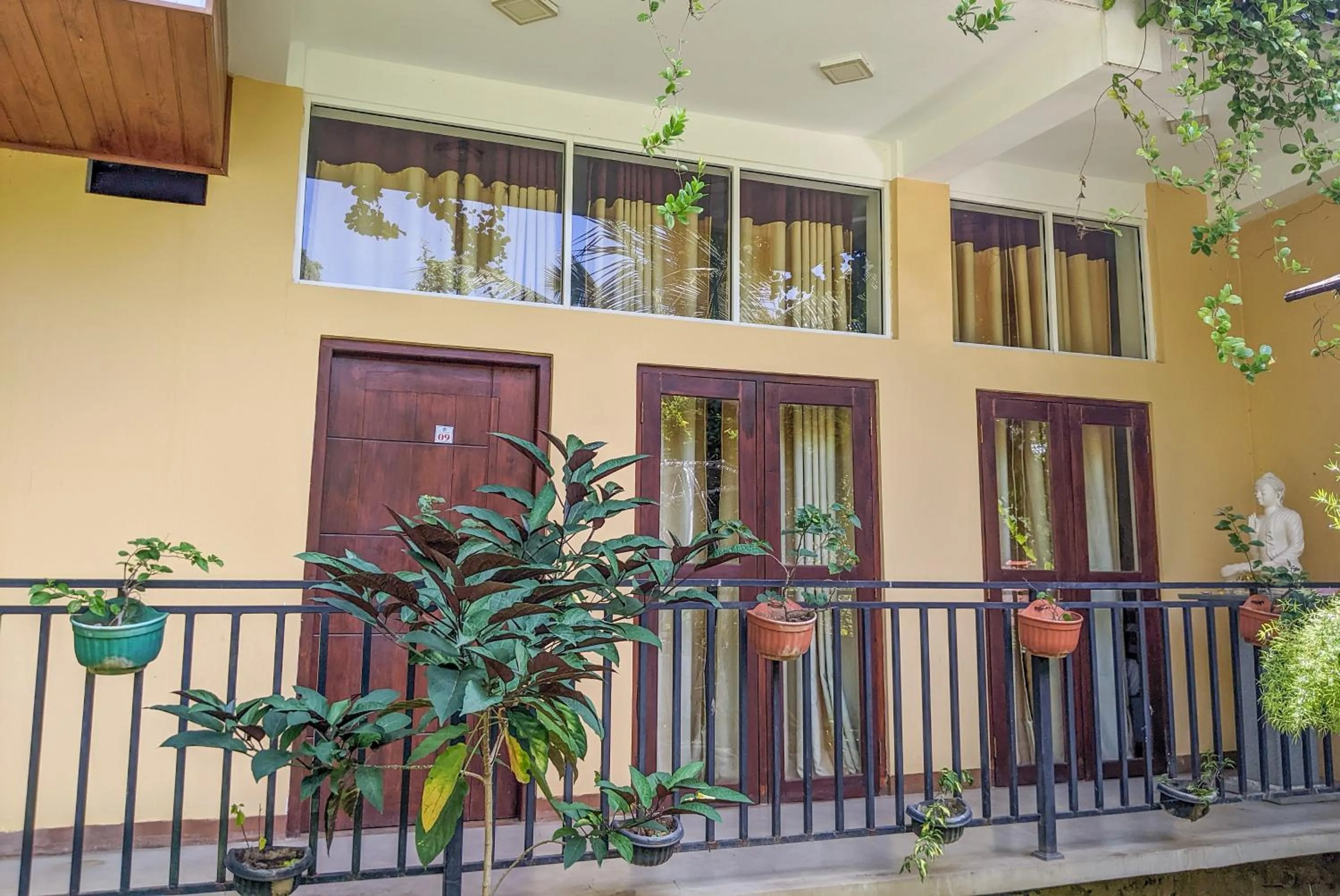 Property building in Yala Golden Wild