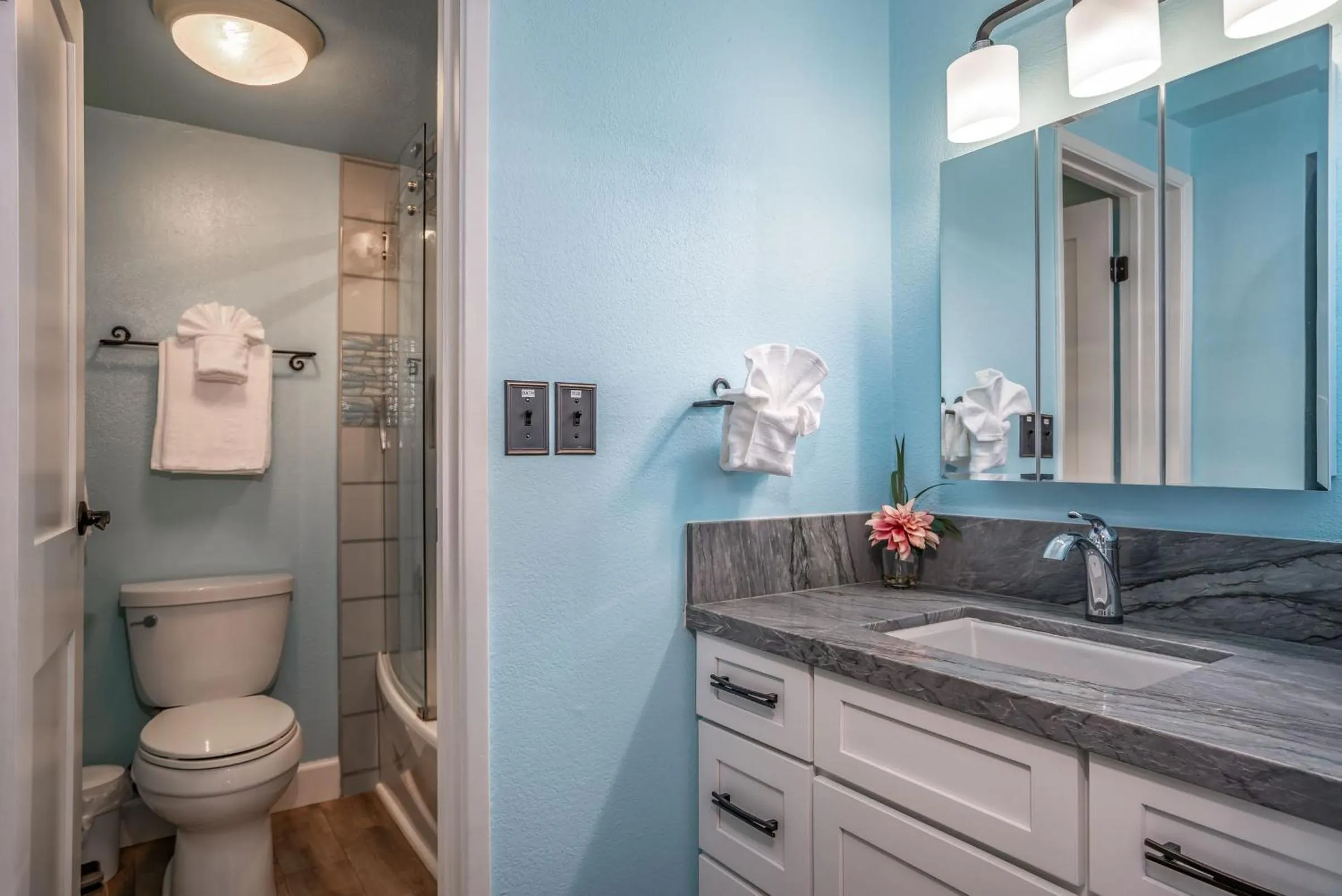 Bathroom in Royal Kahana 920