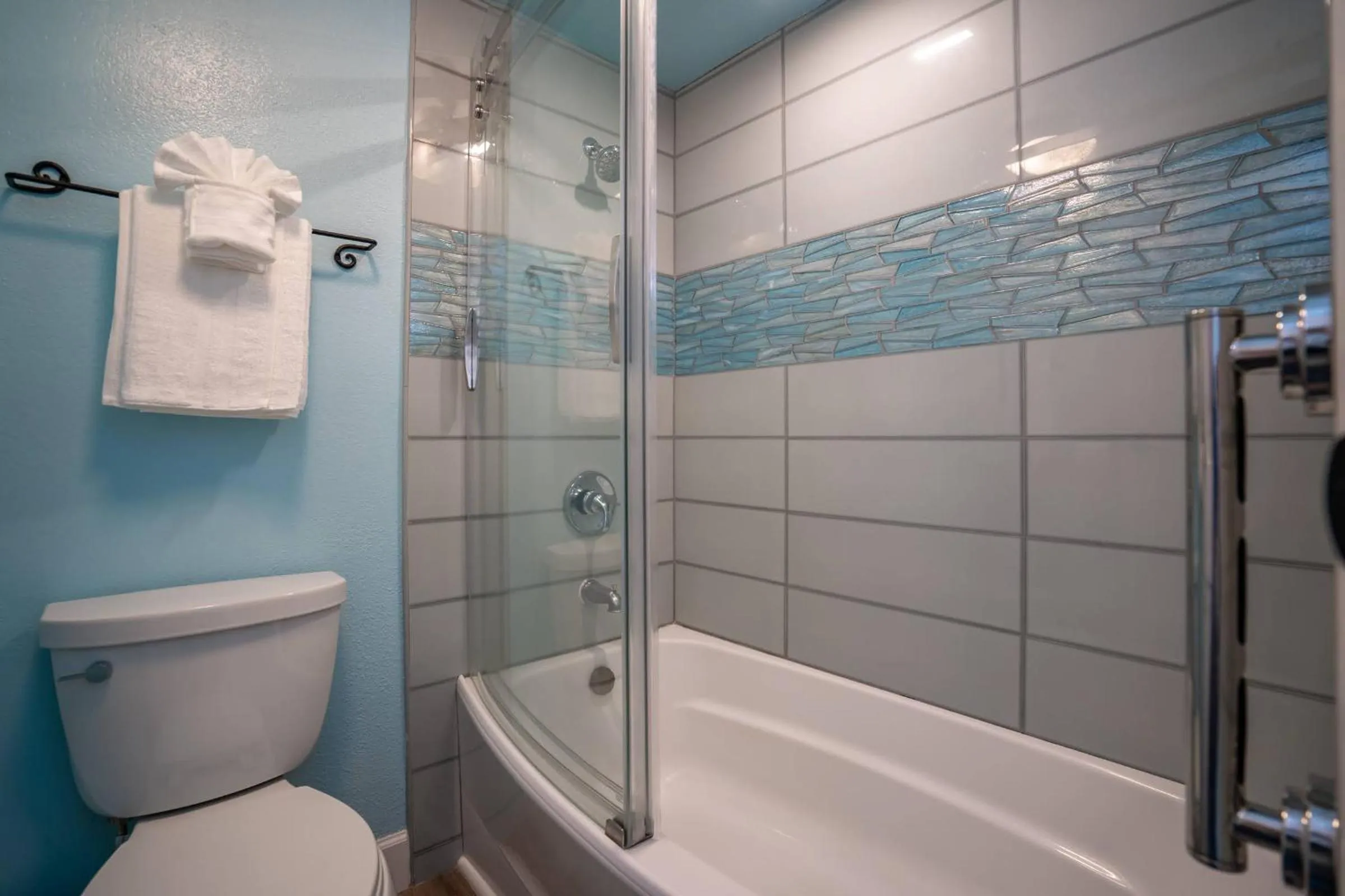 Bathroom in Royal Kahana 920