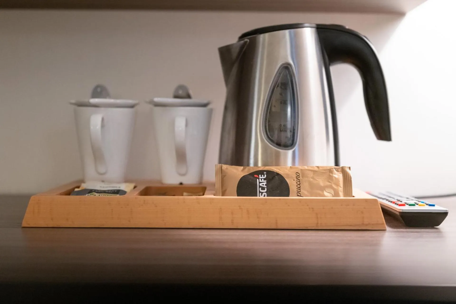 Coffee/tea facilities in Hotel Au Quartier