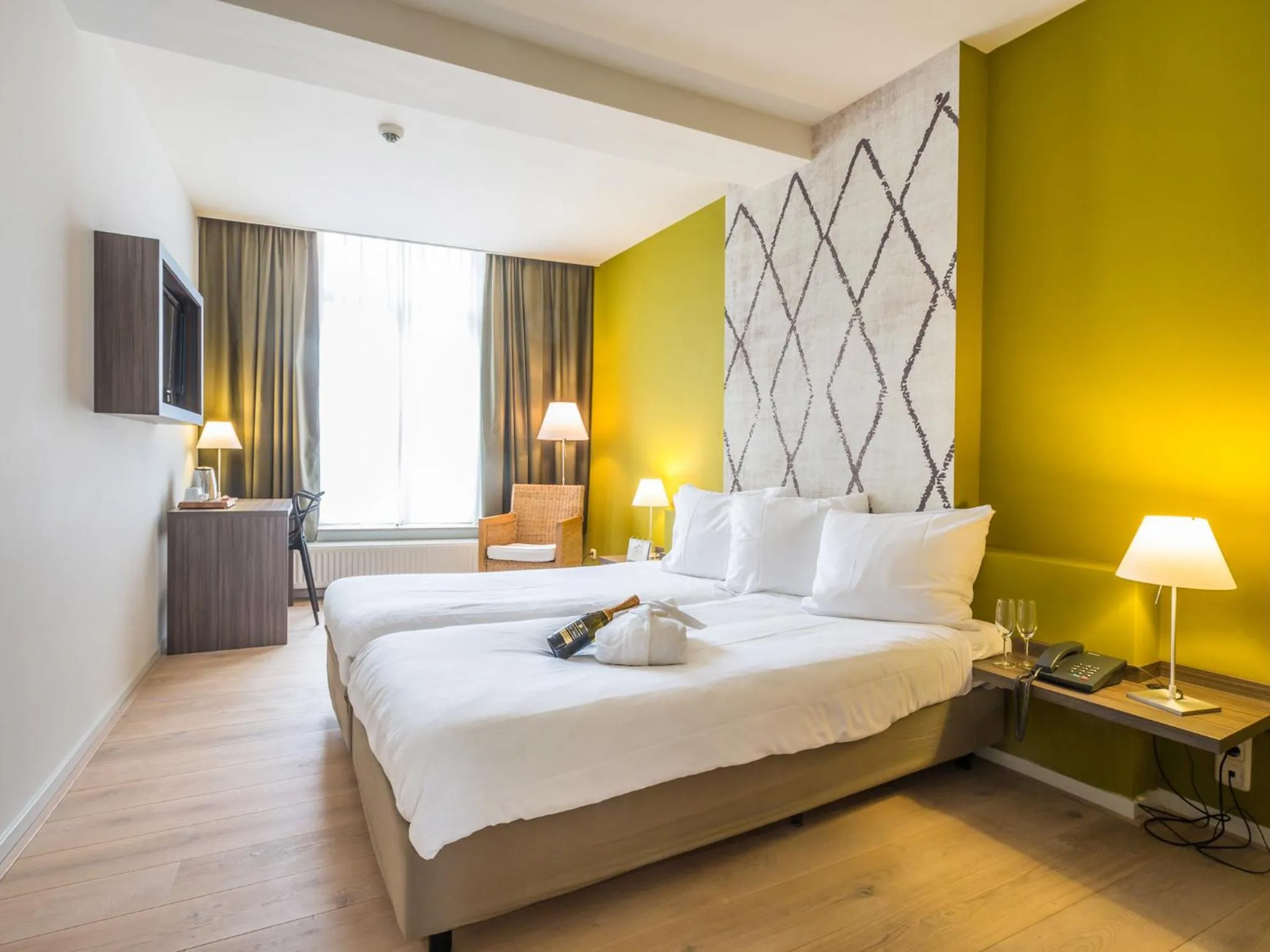 Photo of the whole room, Bed in Hotel Au Quartier