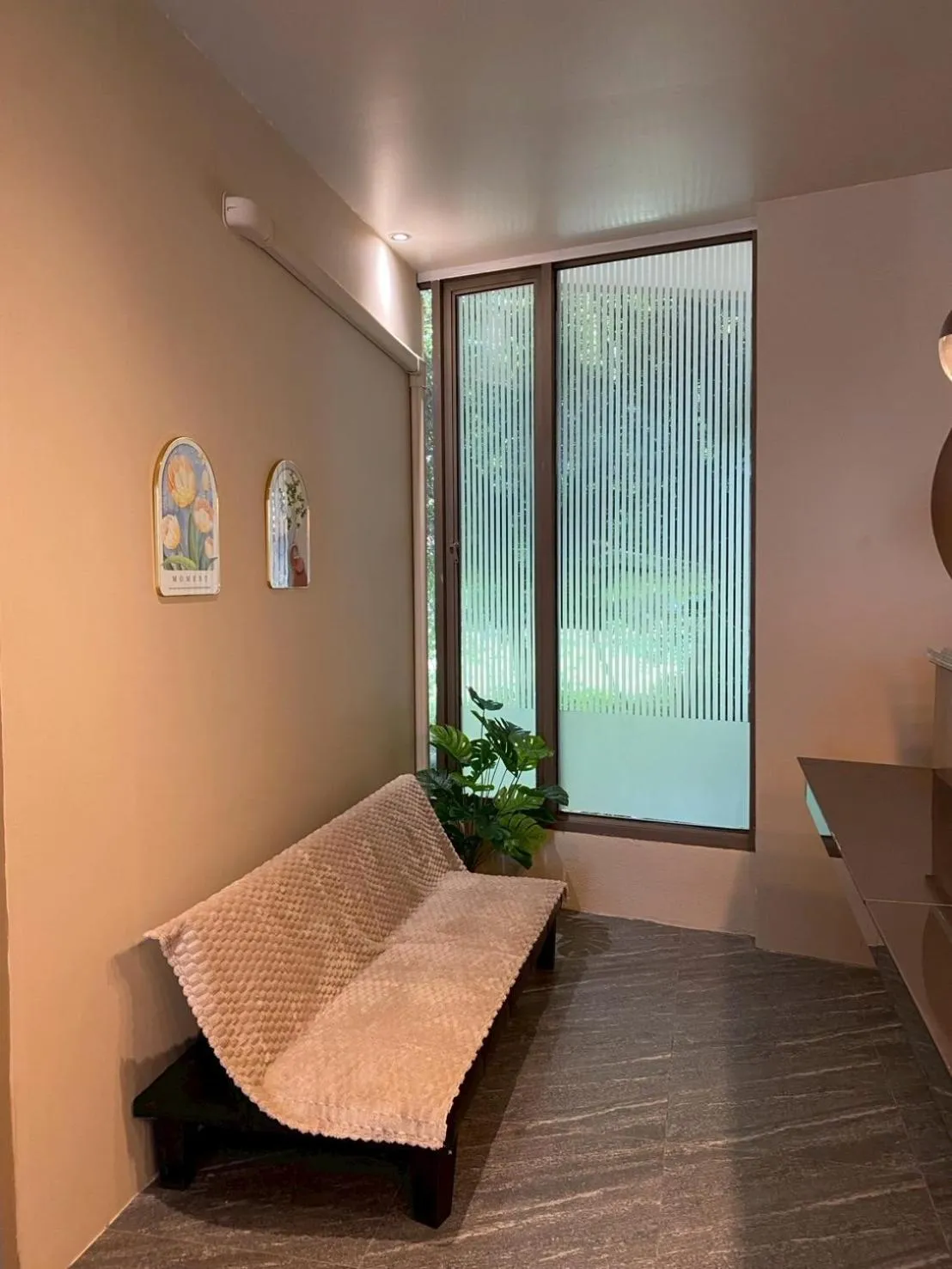 Bed in Grand Bangsaen Hotel