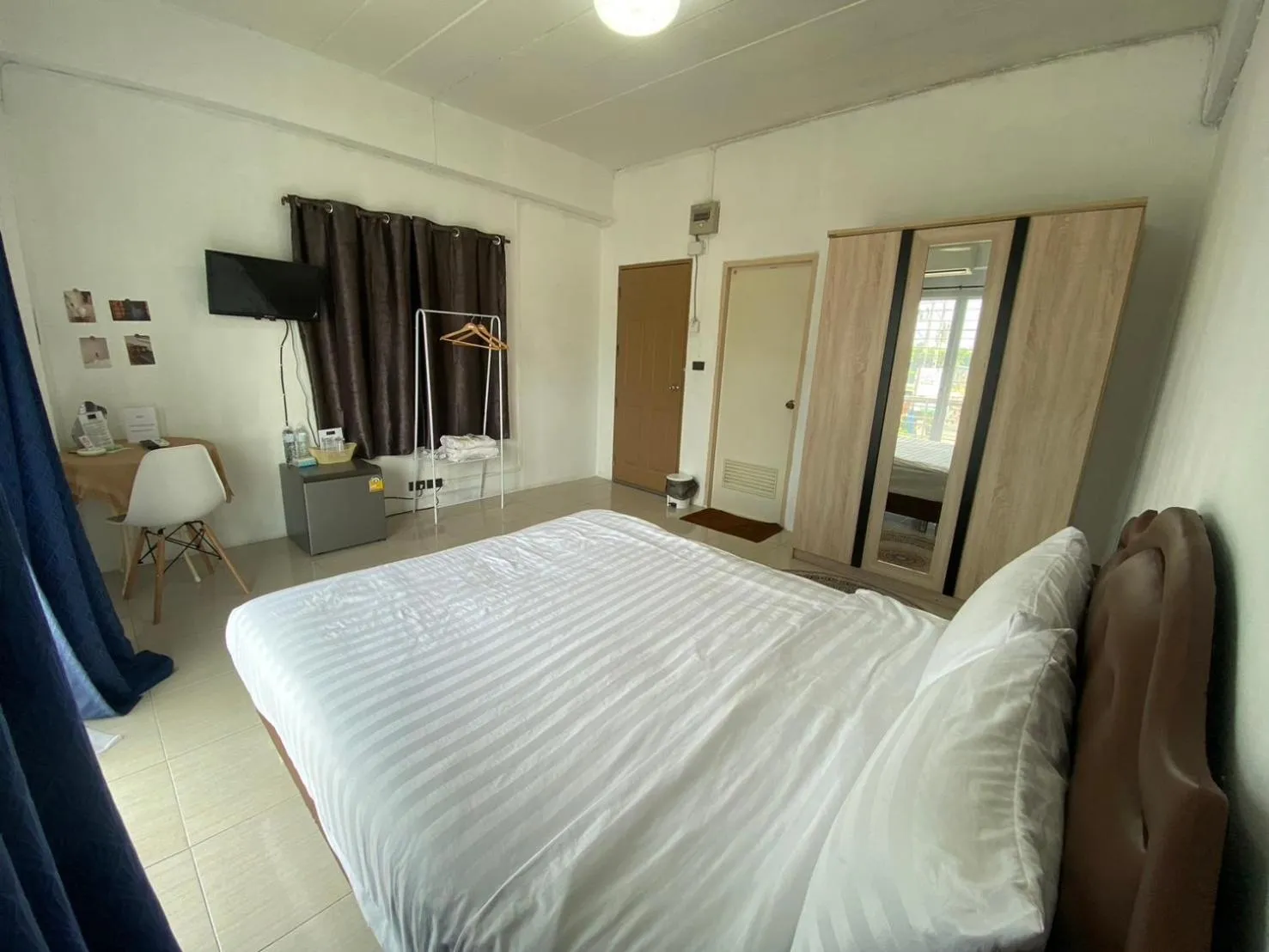 Bed in Grand Bangsaen Hotel