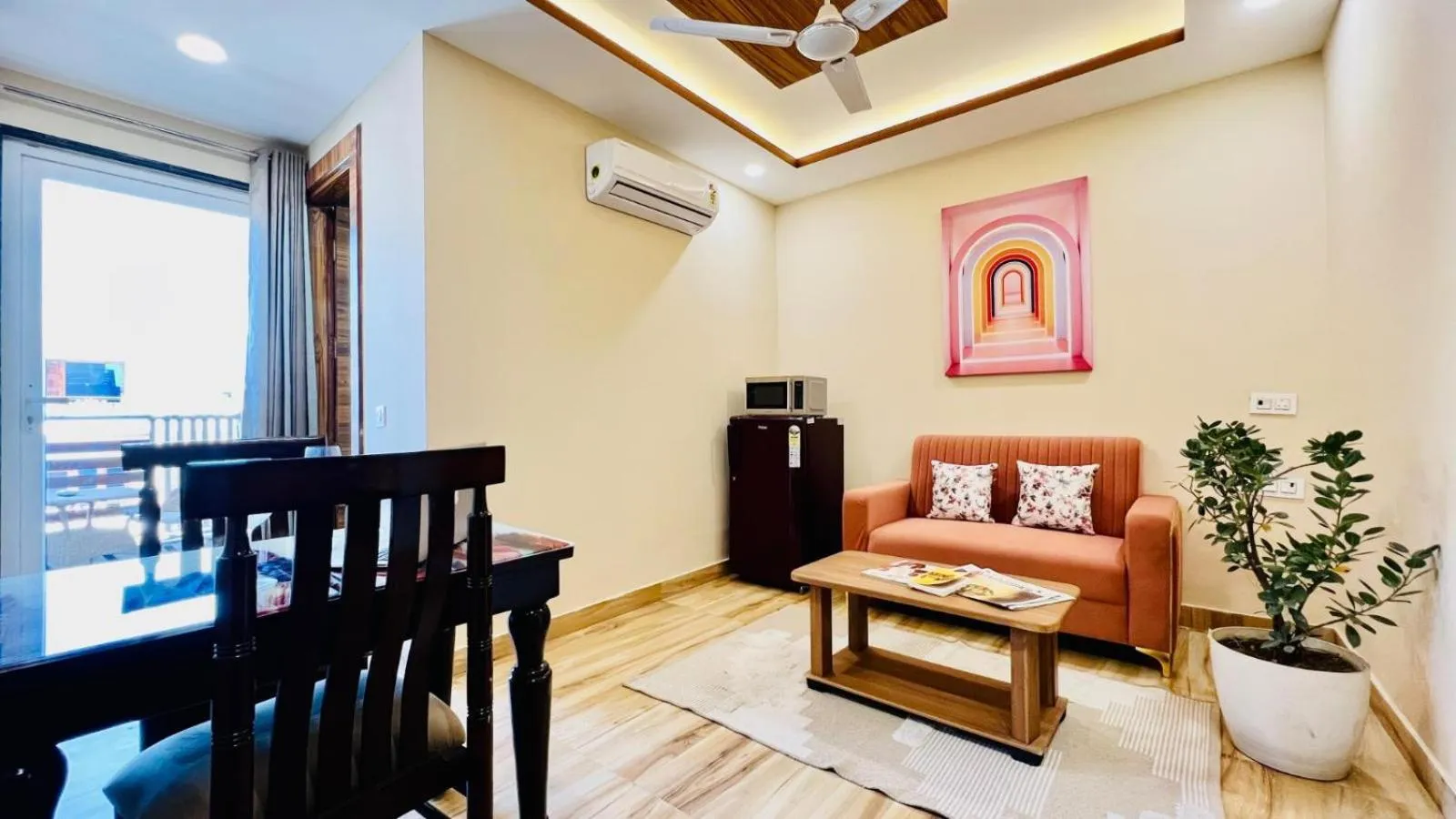 TV and multimedia in ZEN Medicity - Hotel & Serviced Apartments Gurgaon