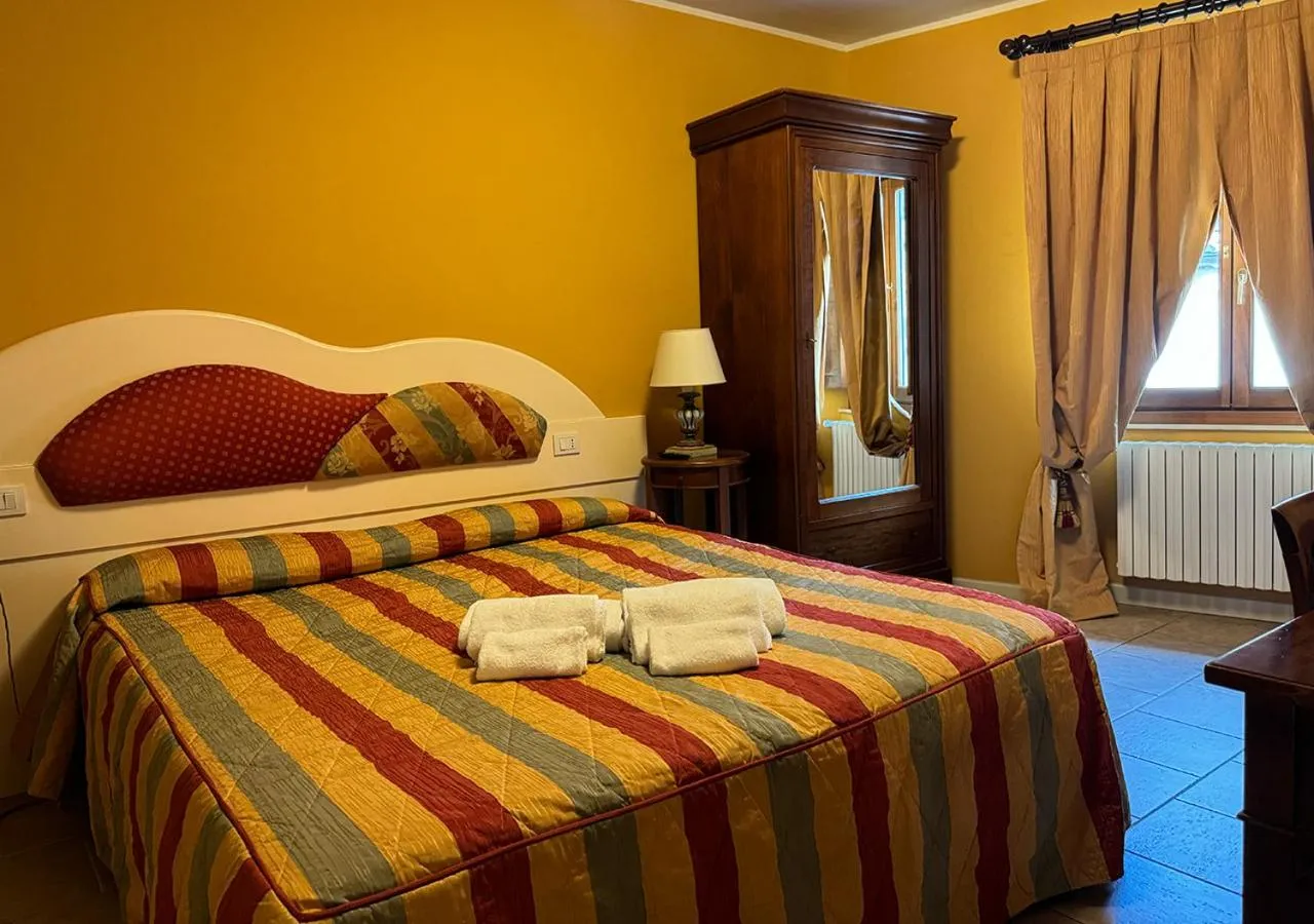 Bed in Albergo Roma
