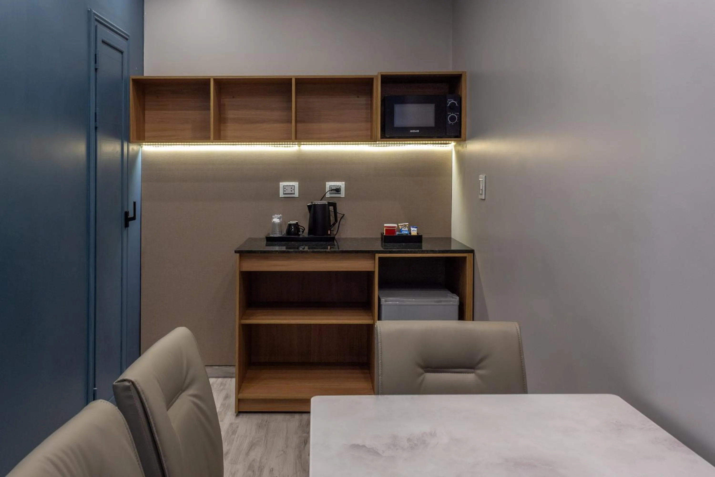 Kitchen or kitchenette in Tryp by Wyndham Asuncion