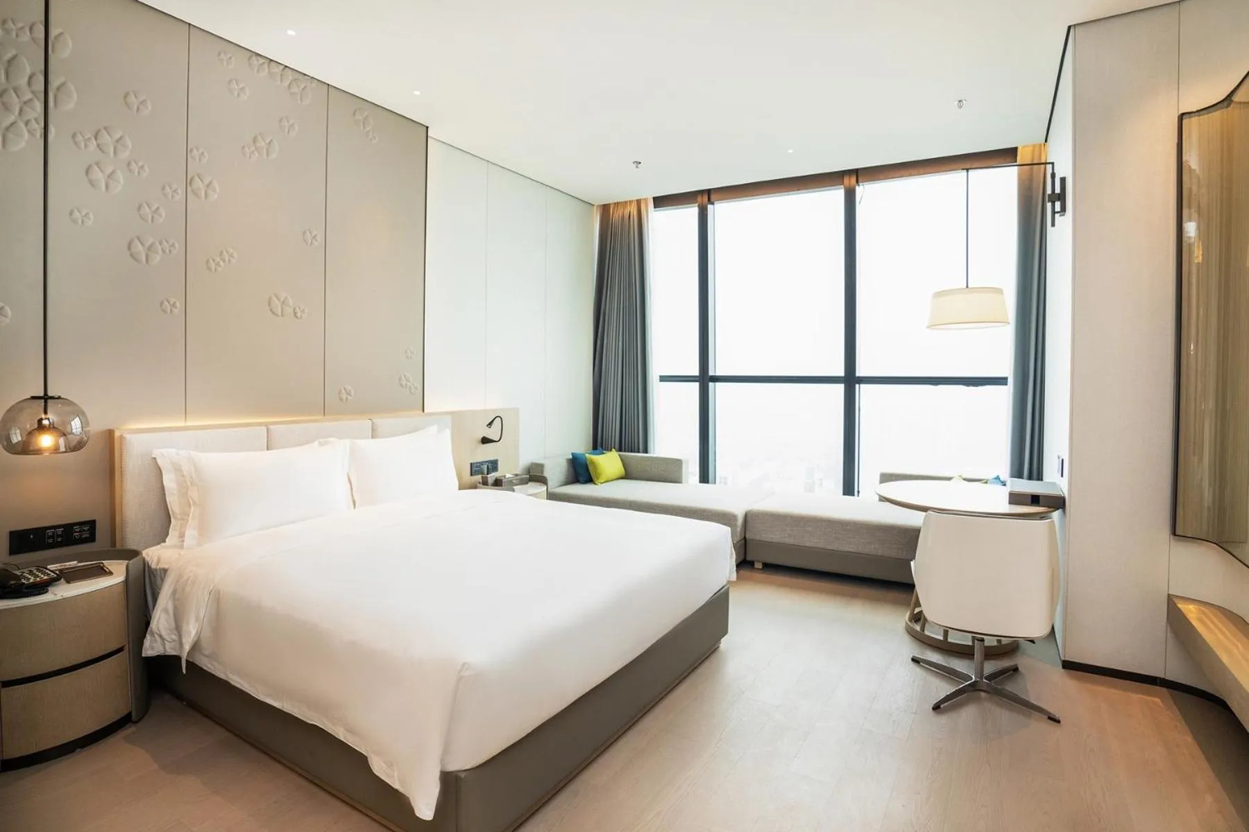 Bed in Wyndham Foshan Nanhai