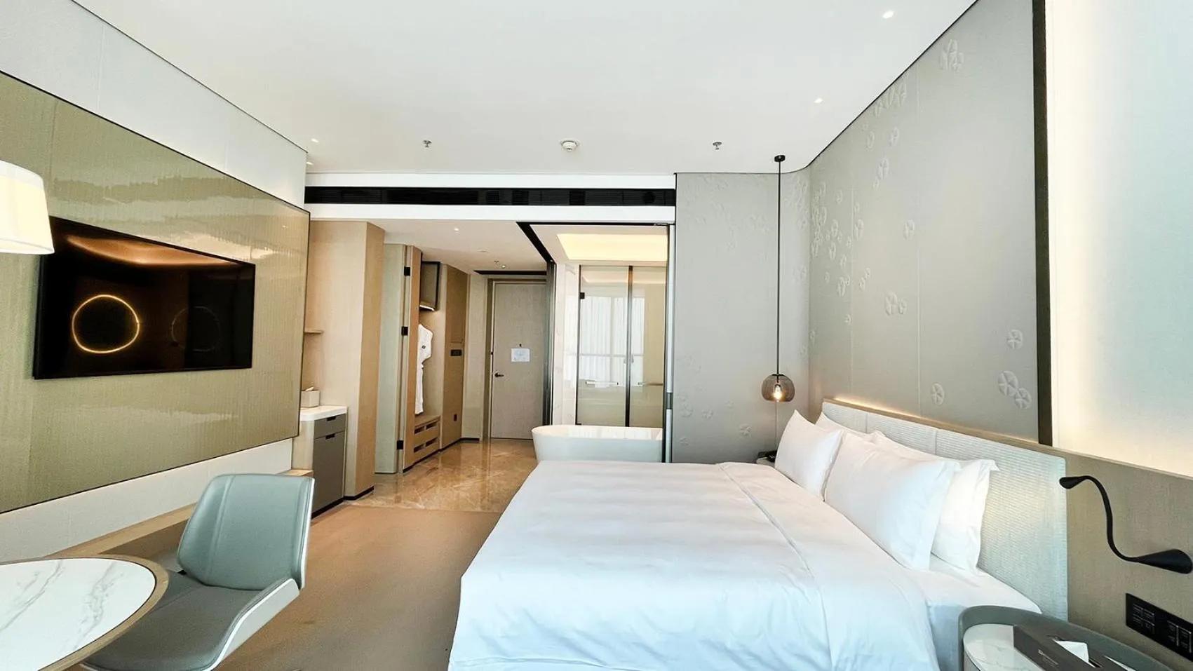 Bed in Wyndham Foshan Nanhai