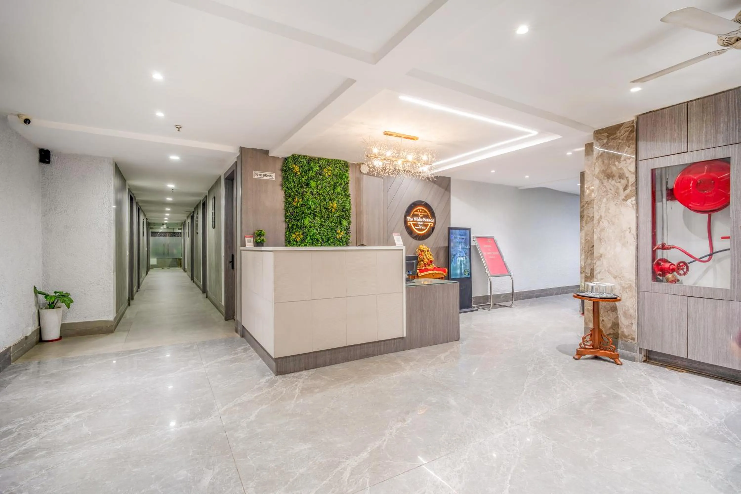 Lobby or reception in The White Seasons