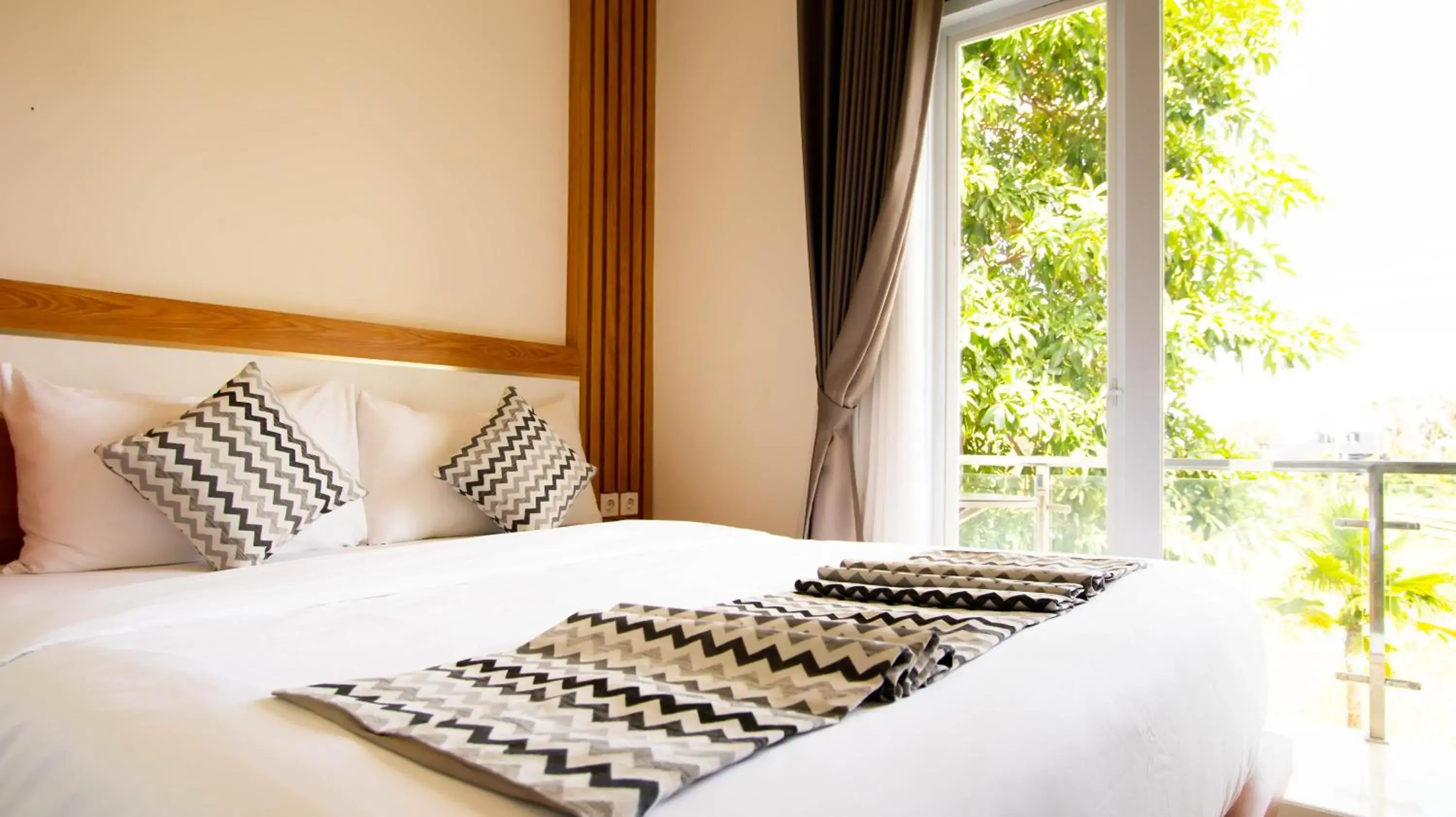 Deluxe Double Room with Balcony in Padi Villa Canggu Deluxe Double Room with Balcony in Padi Villa Canggu