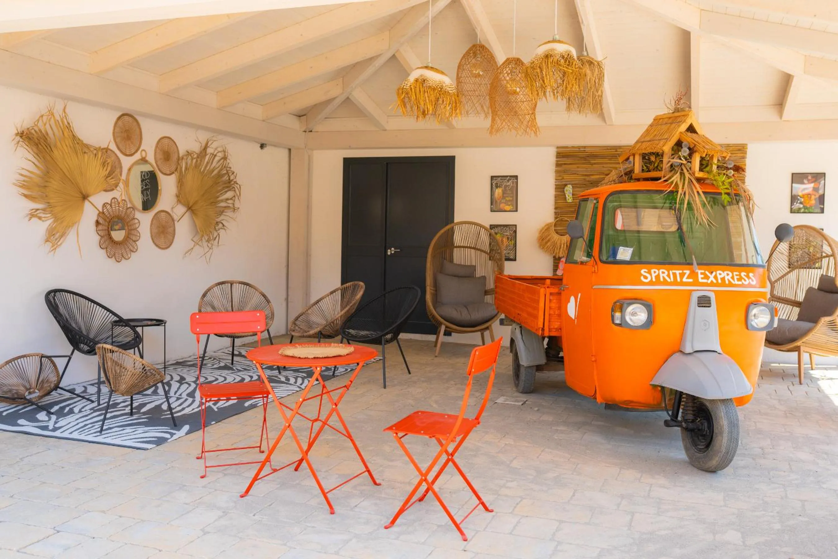 Lounge or bar in Trasimeno Glamping Resort