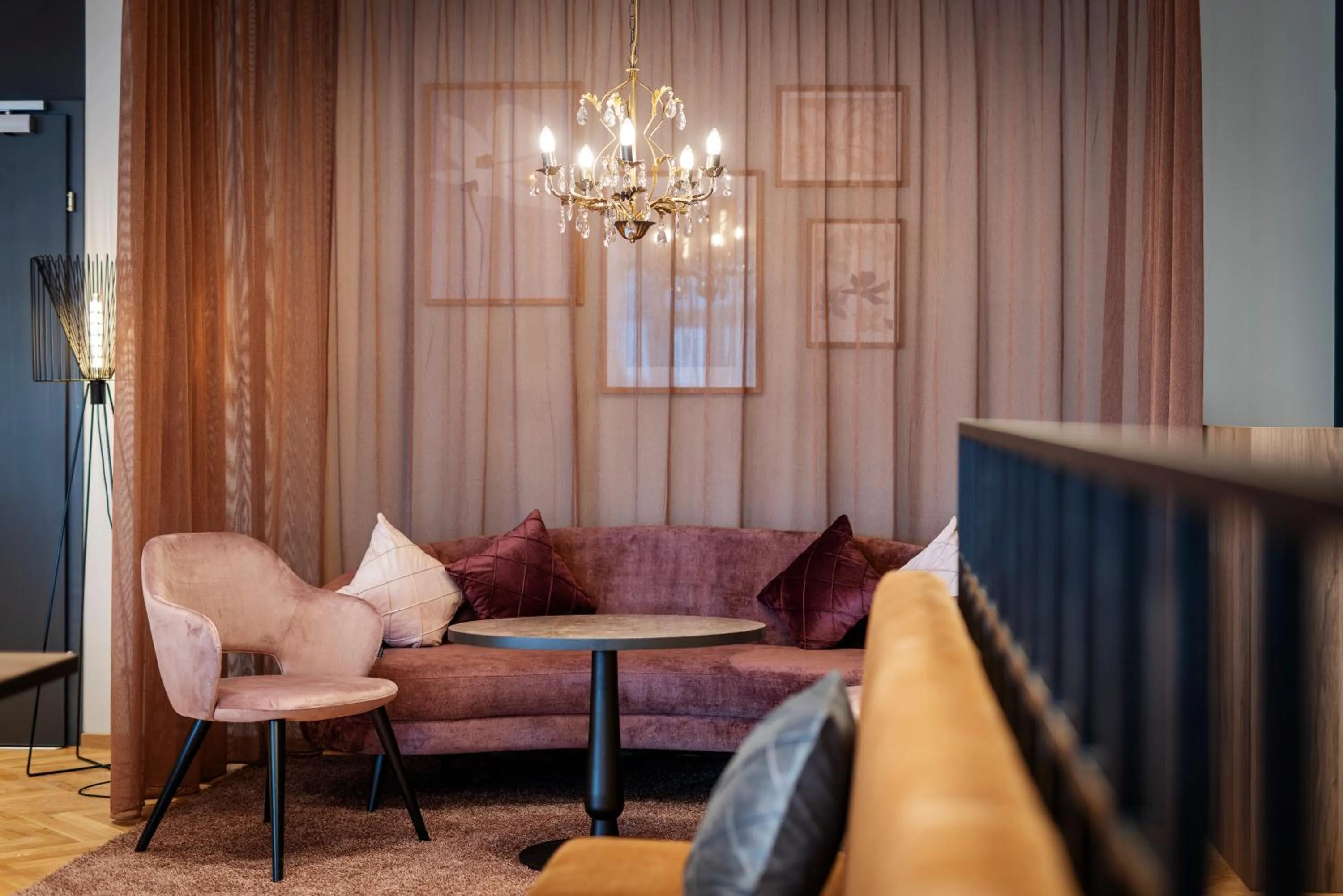 Restaurant/places to eat in ARCOTEL AQ Wien