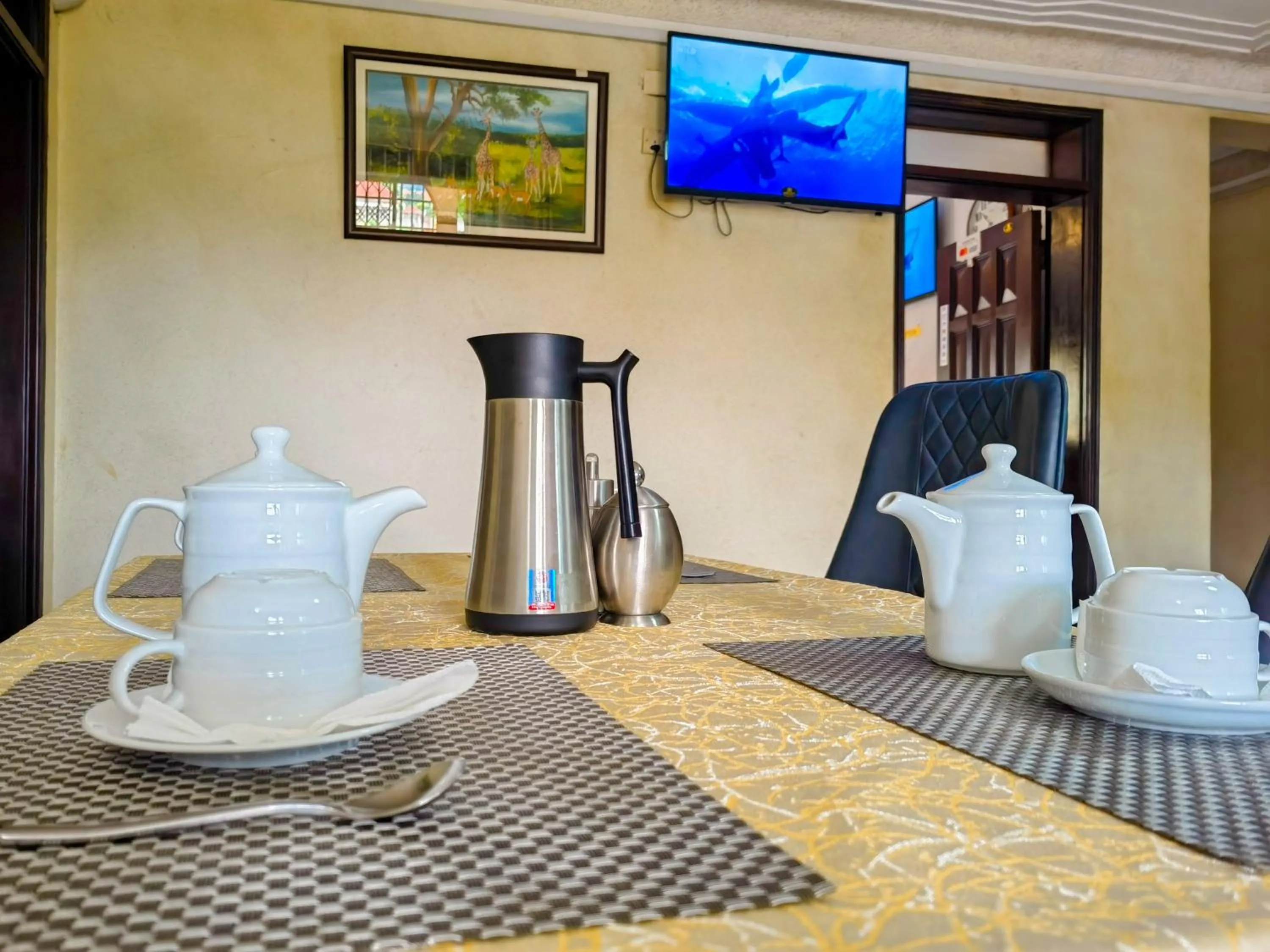 Coffee/tea facilities in Fancy Hotel Munyonyo