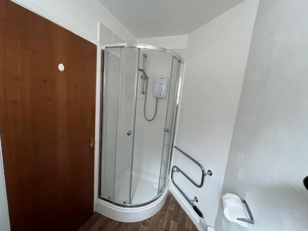 Bathroom in The Embassy Hotel