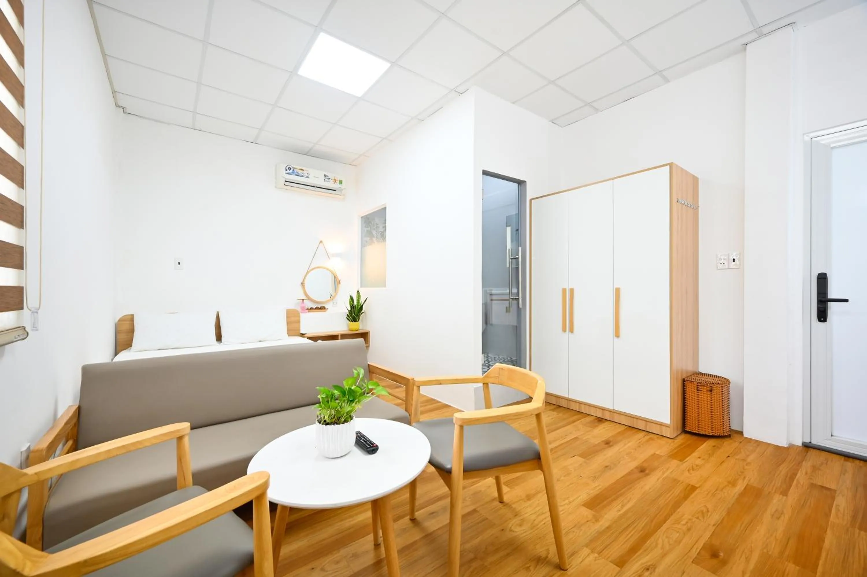 Photo of the whole room in LalaHouse Summer Park