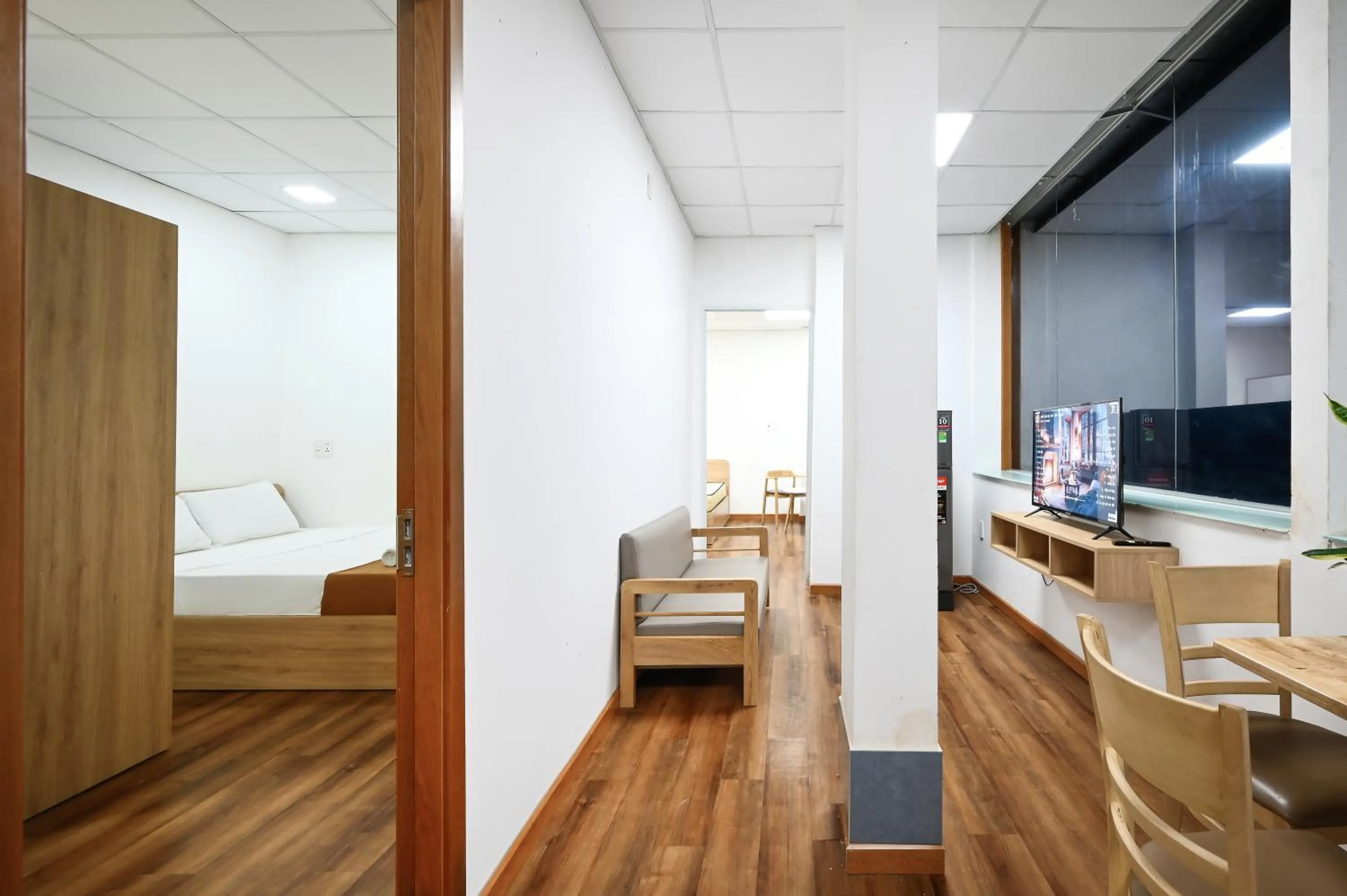 Communal lounge/ TV room in LalaHouse Summer Park