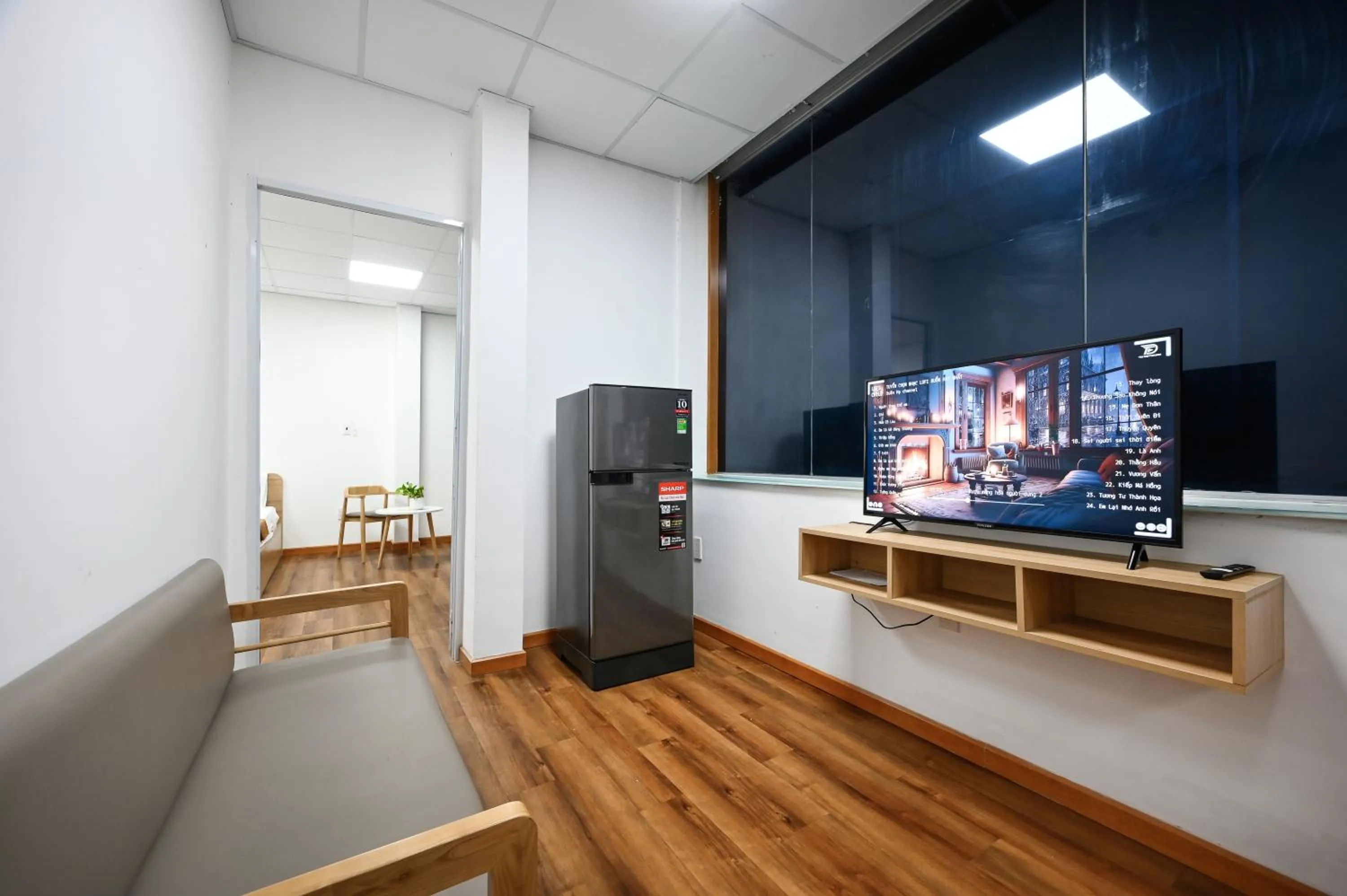 Communal lounge/ TV room in LalaHouse Summer Park