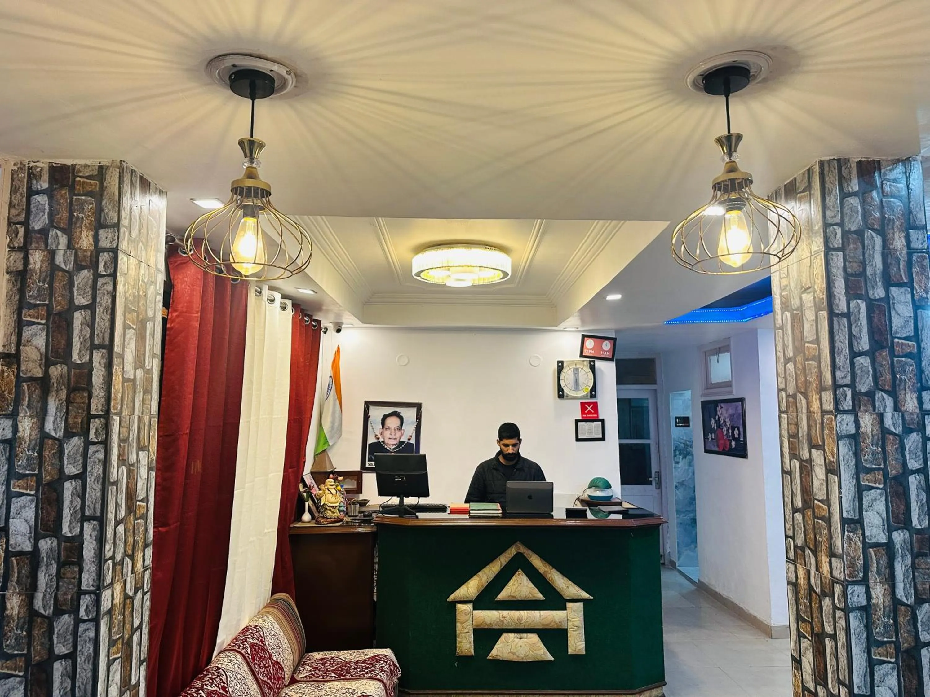 People in Western Nest International