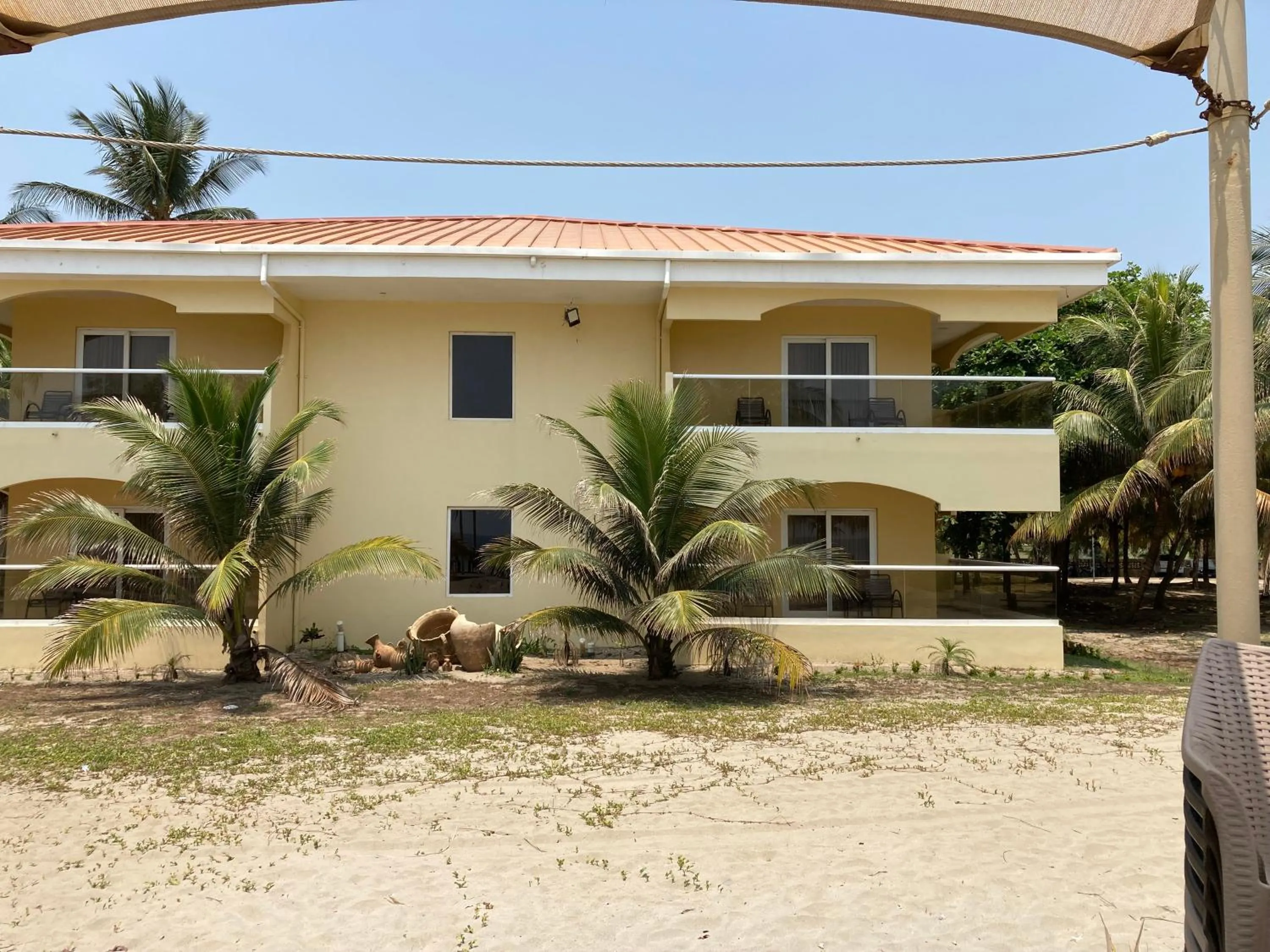 Property building in Honduras Shores Plantations