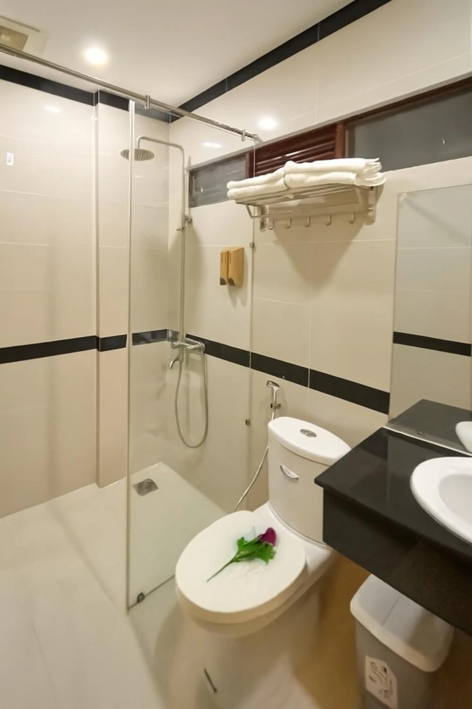 Bathroom in Yen Indochine