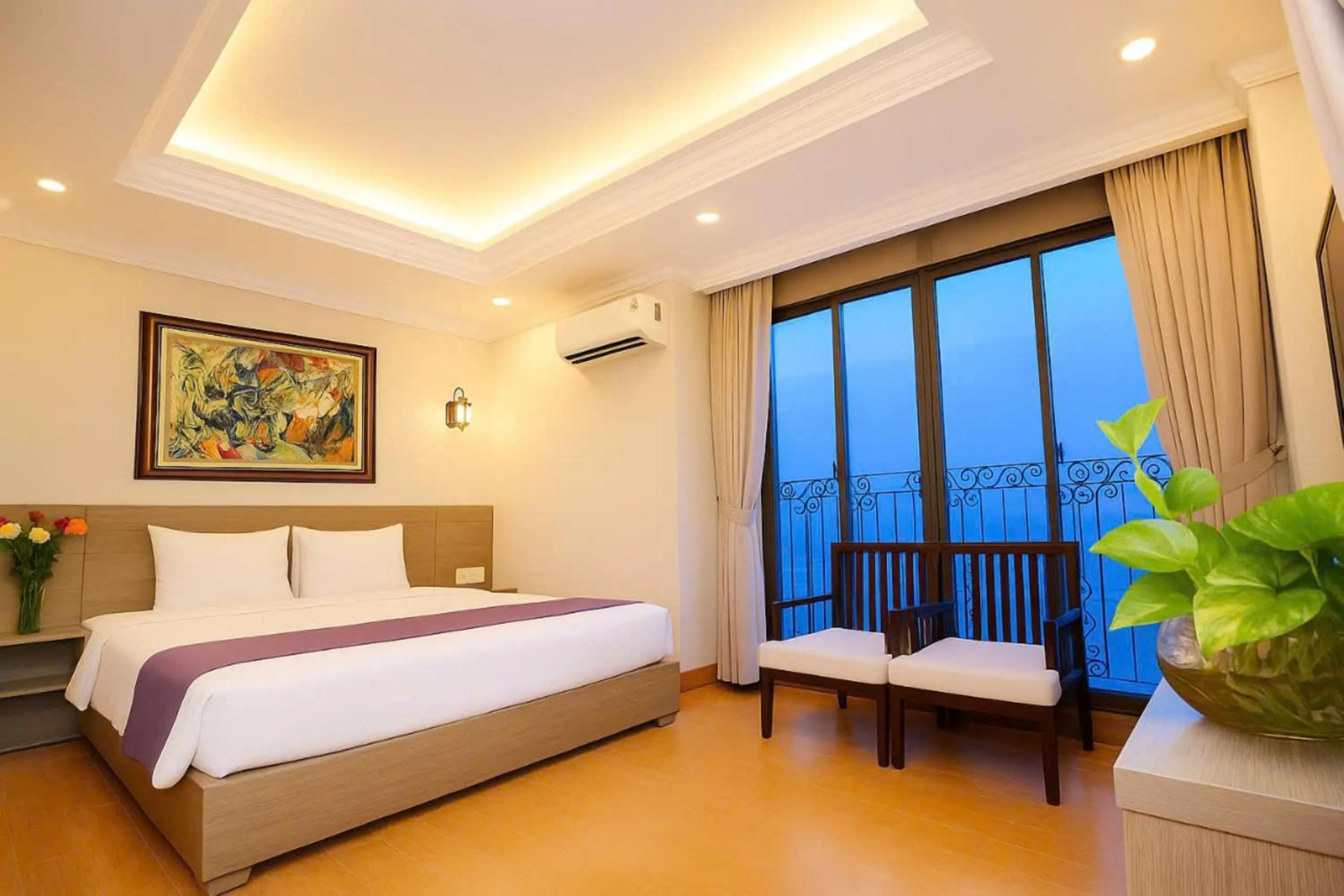 Photo of the whole room, Bed in Yen Indochine