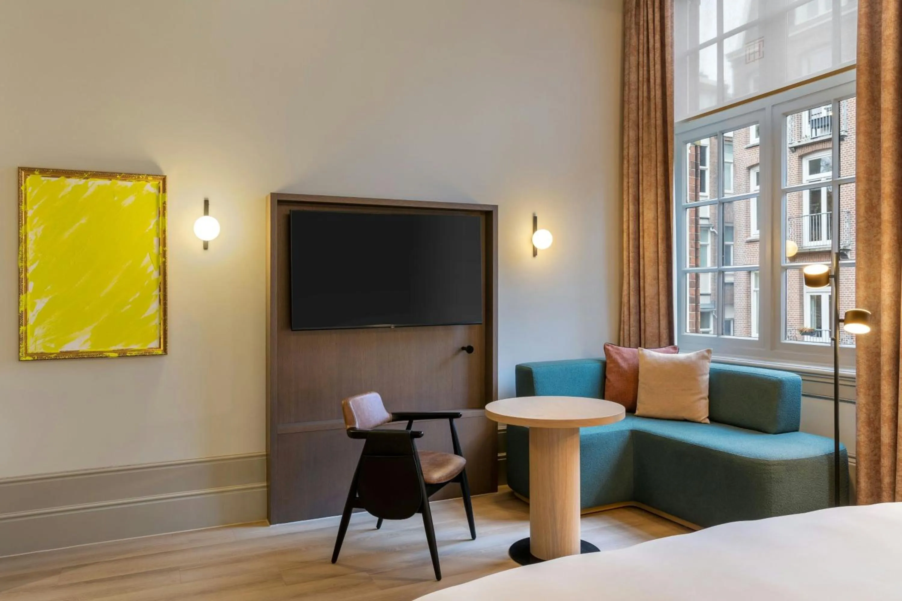 Photo of the whole room, Bed in The College Hotel Amsterdam, Autograph Collection