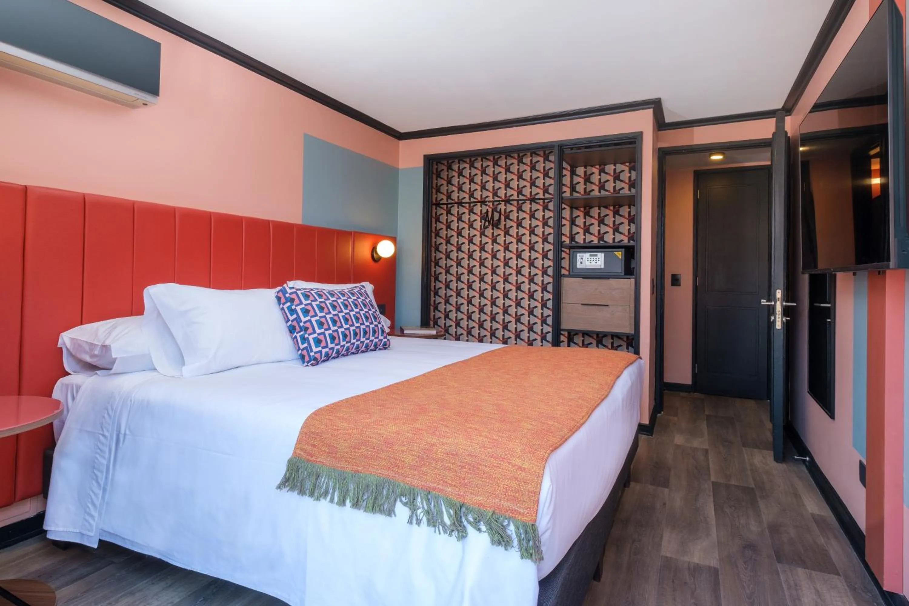 Bedroom, Bed in APT Serviced Apartments Santiago