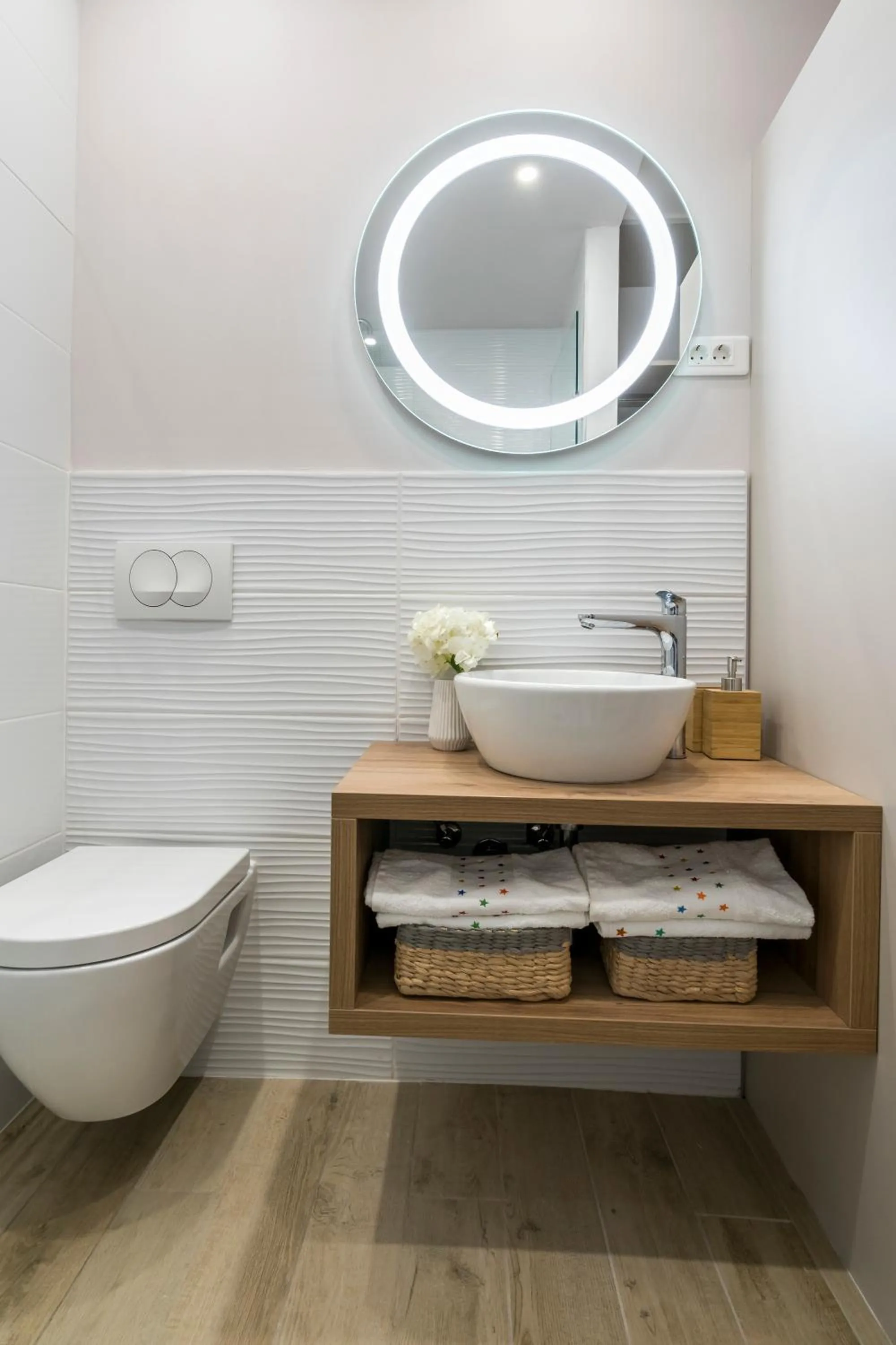 Toilet in Studio Apartments Petar in old part of town