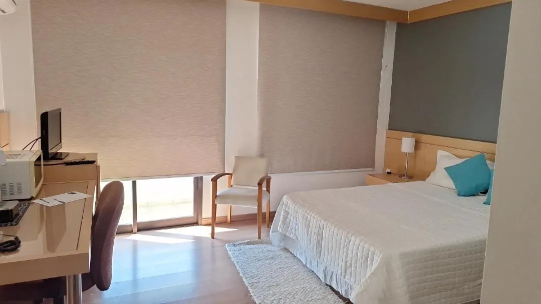 Photo of the whole room, Bed in FLAT in DENTRO DO HOTEL 4 ESTRELAS - RUA DIOGO MOREIRA 247 , CORAÇÃO DA FARIA LIMA - ÓTIMA LOCALIZAÇÃO, e CONFORTO