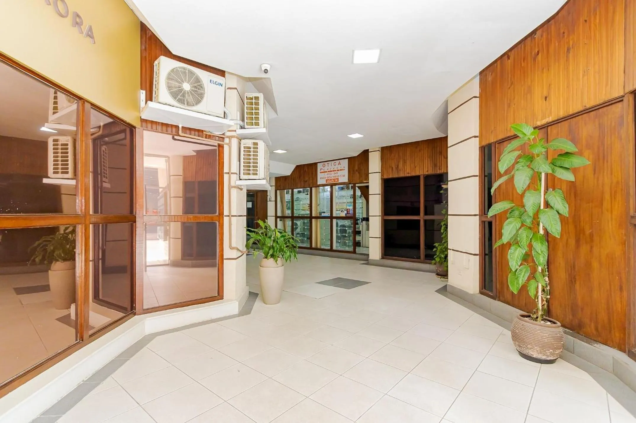 Area and facilities in Ed. Charlie Chaplin | Prédio no coração de Curitiba | Gonzaga Stays