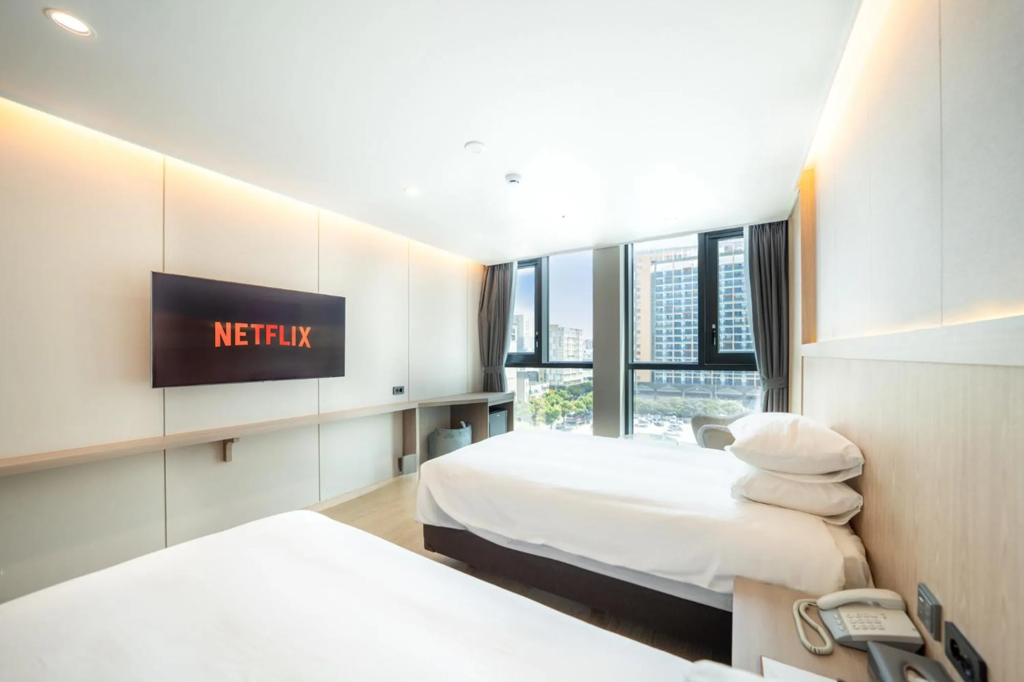 Bed in Jeju Bolton Hotel