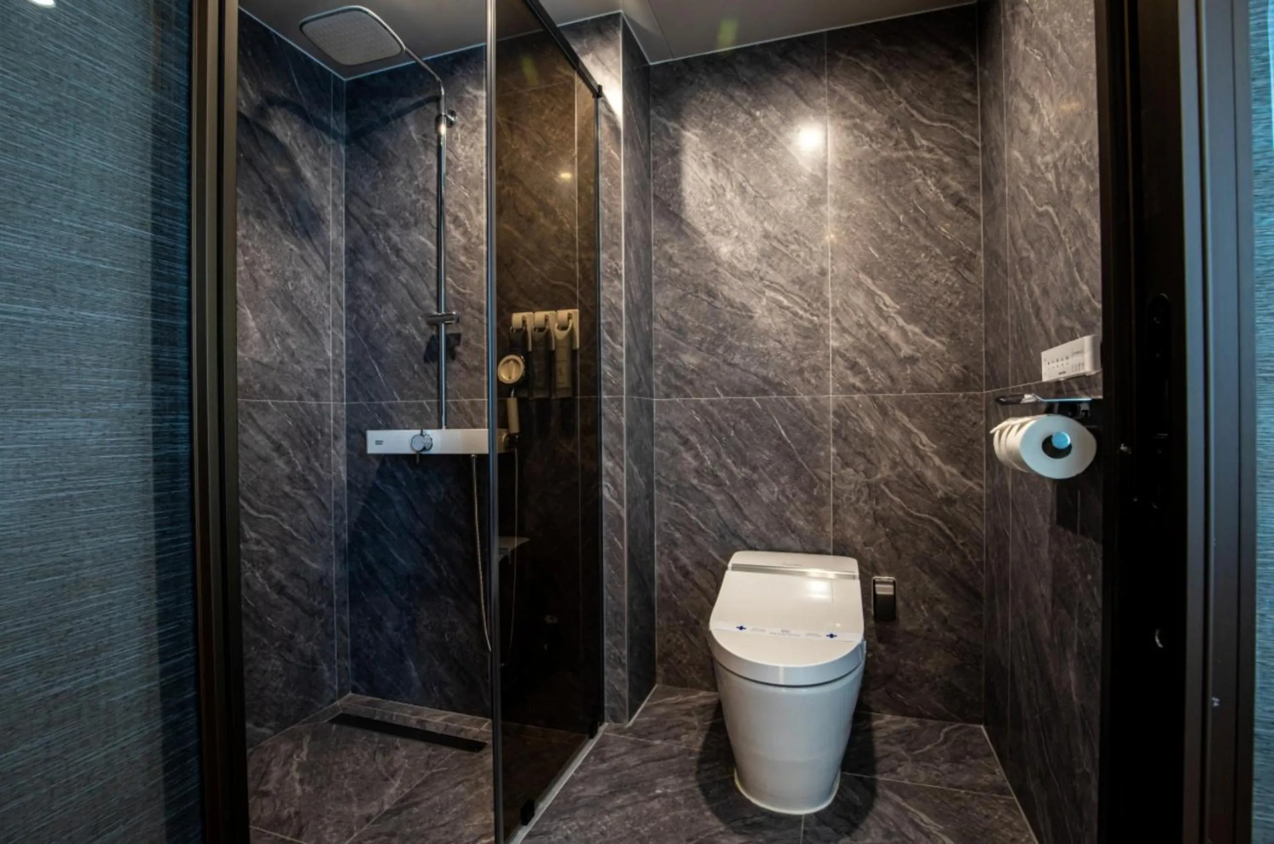 Shower in Jeju Bolton Hotel