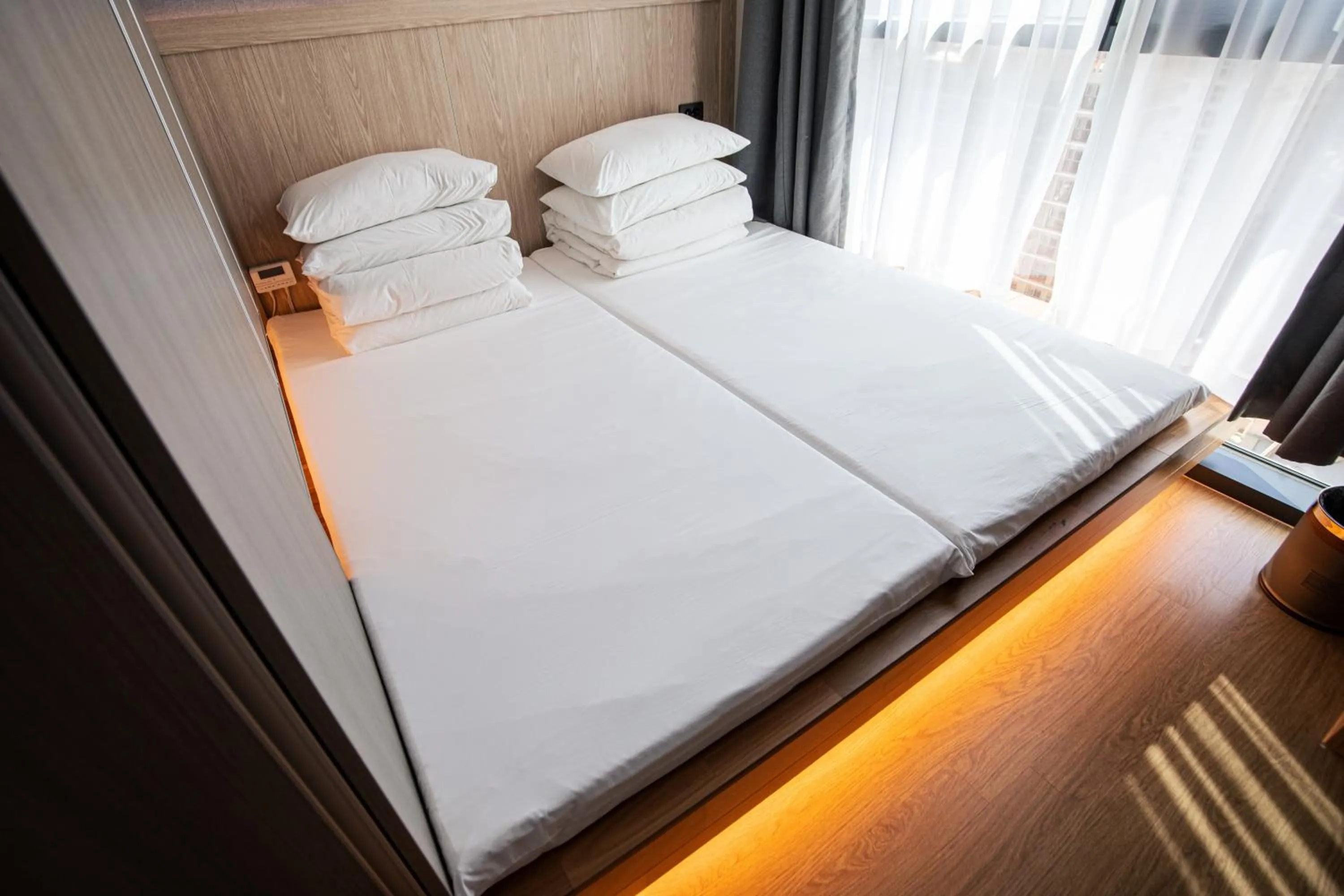 Photo of the whole room, Bed in Jeju Bolton Hotel