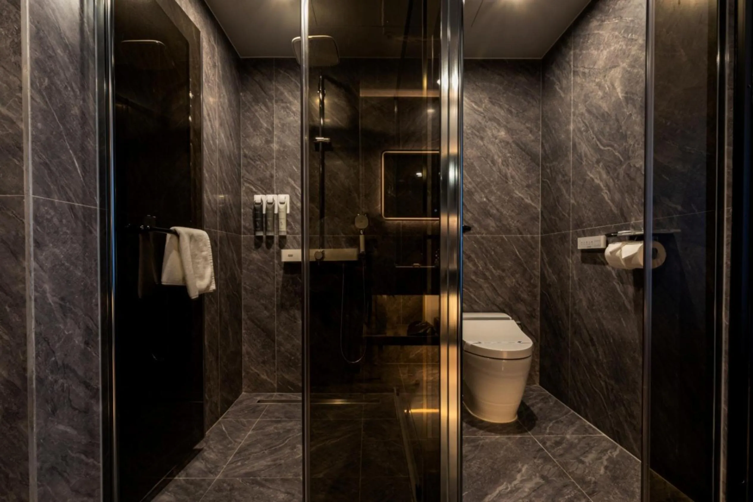 Shower in Jeju Bolton Hotel