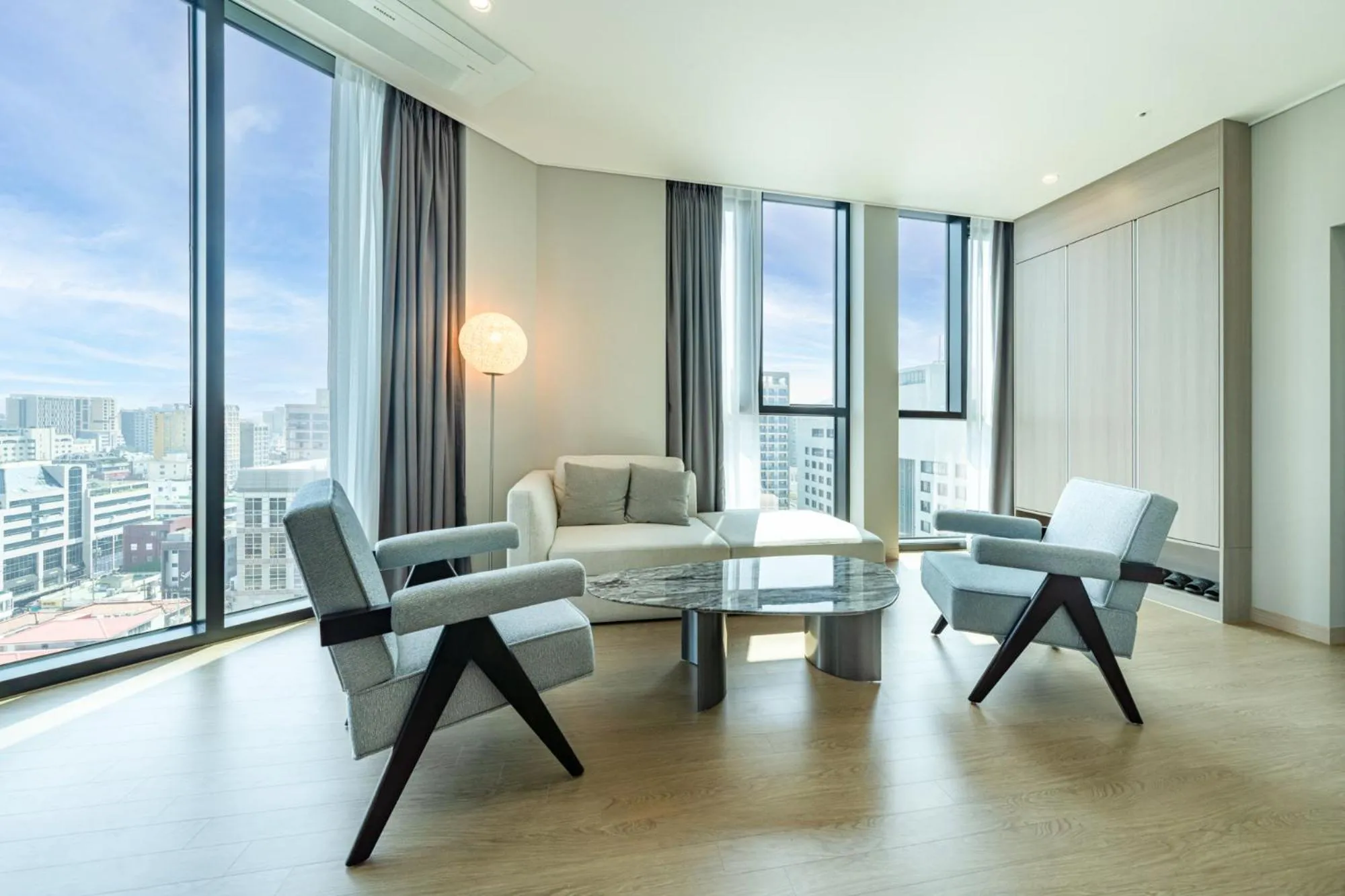 Seating area in Jeju Bolton Hotel
