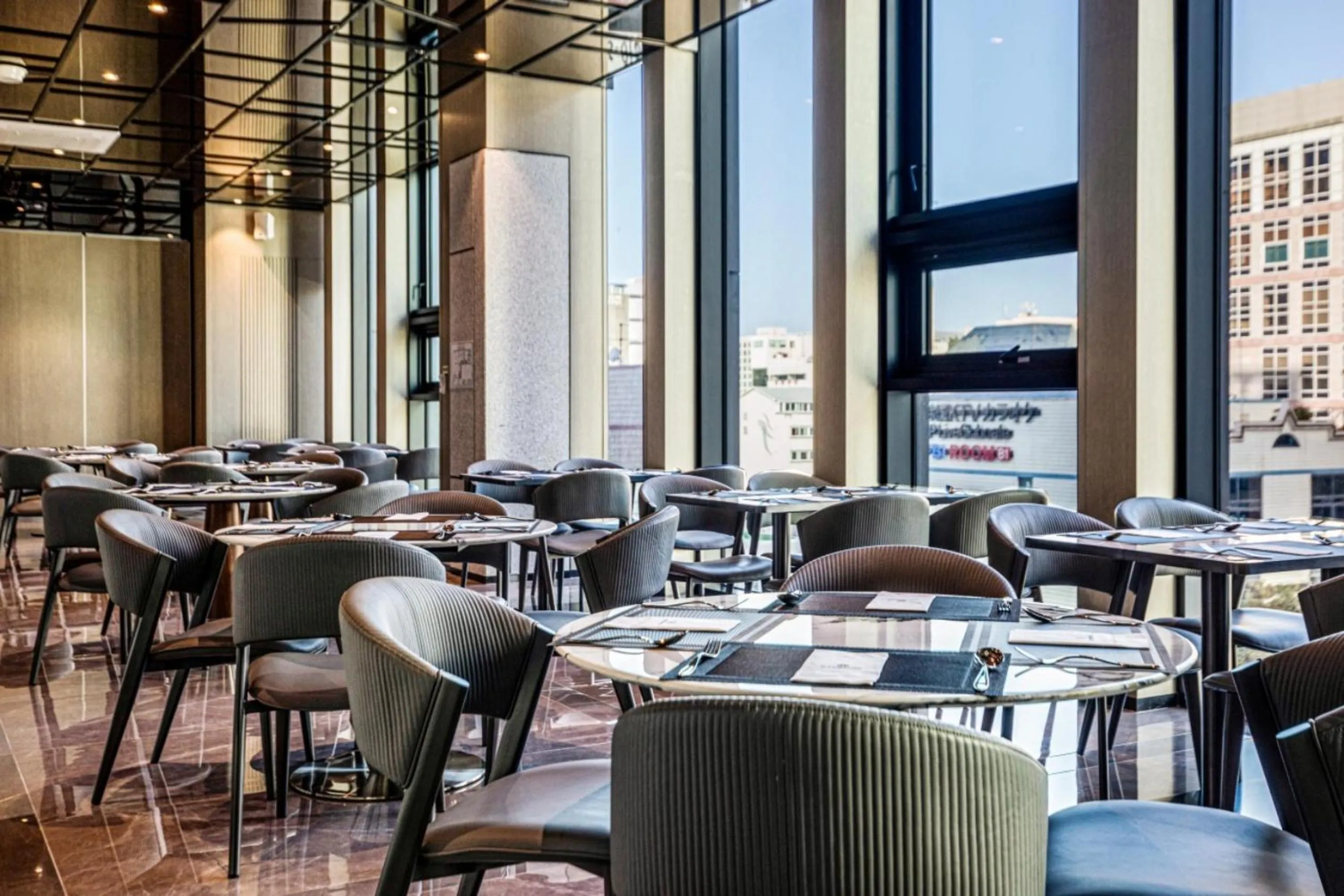 Restaurant/places to eat in Jeju Bolton Hotel