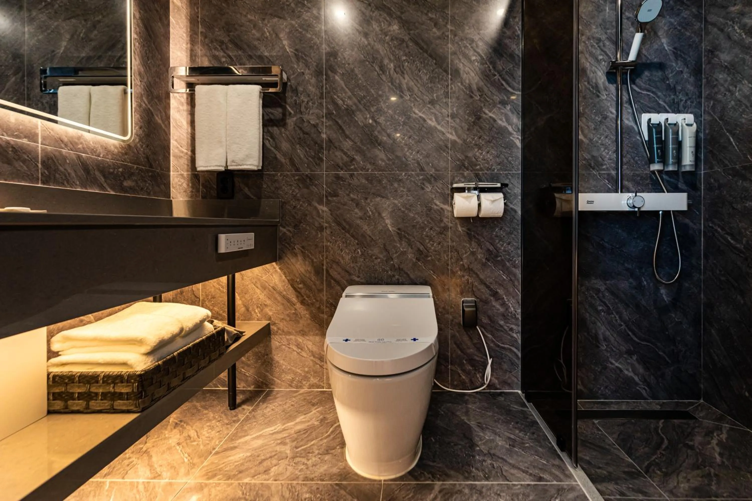 Shower in Jeju Bolton Hotel