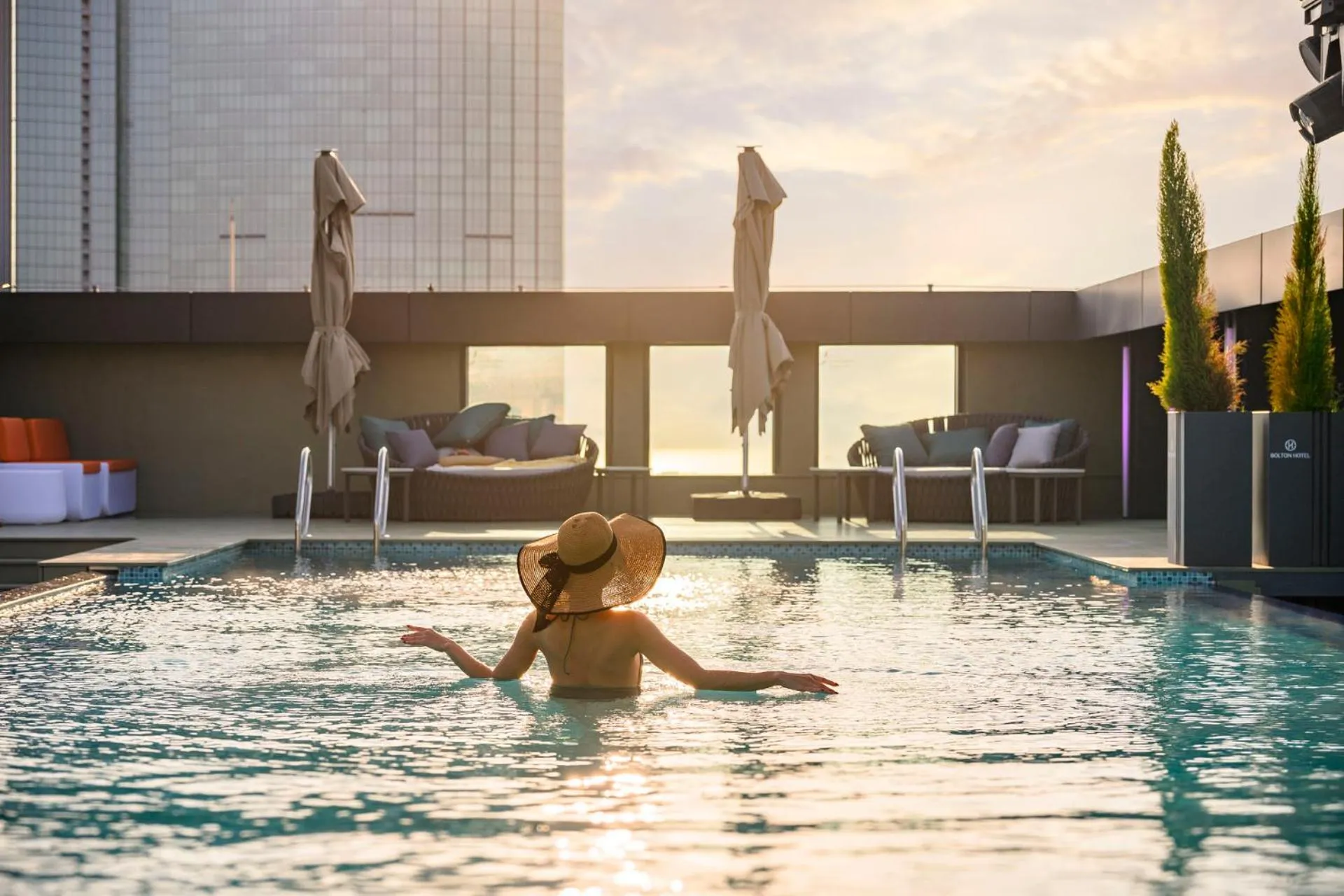 Swimming pool in Jeju Bolton Hotel