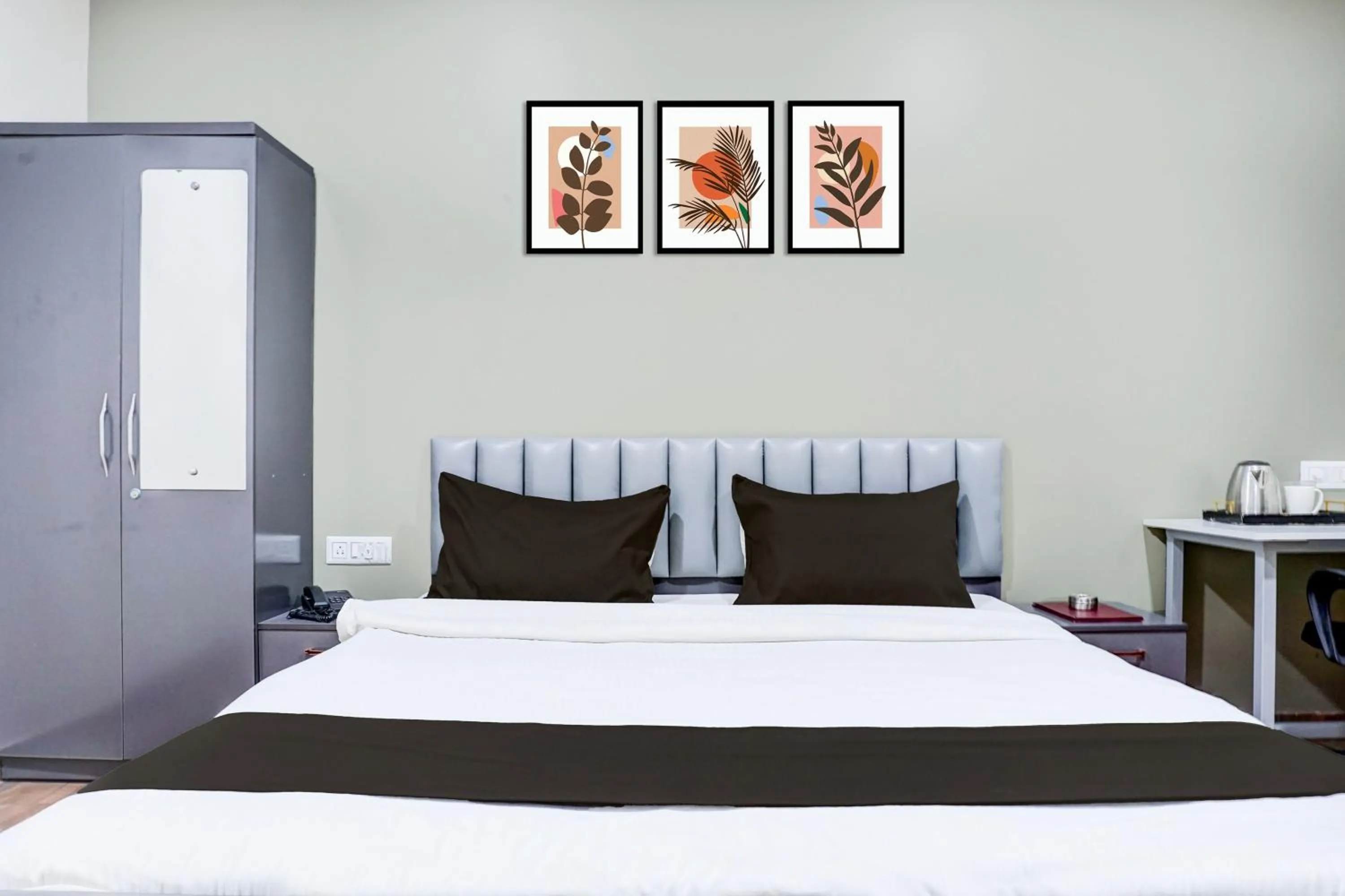 Bedroom, Bed in Super Collection O Pashan-Sus Road Baner formerly Grey Stone