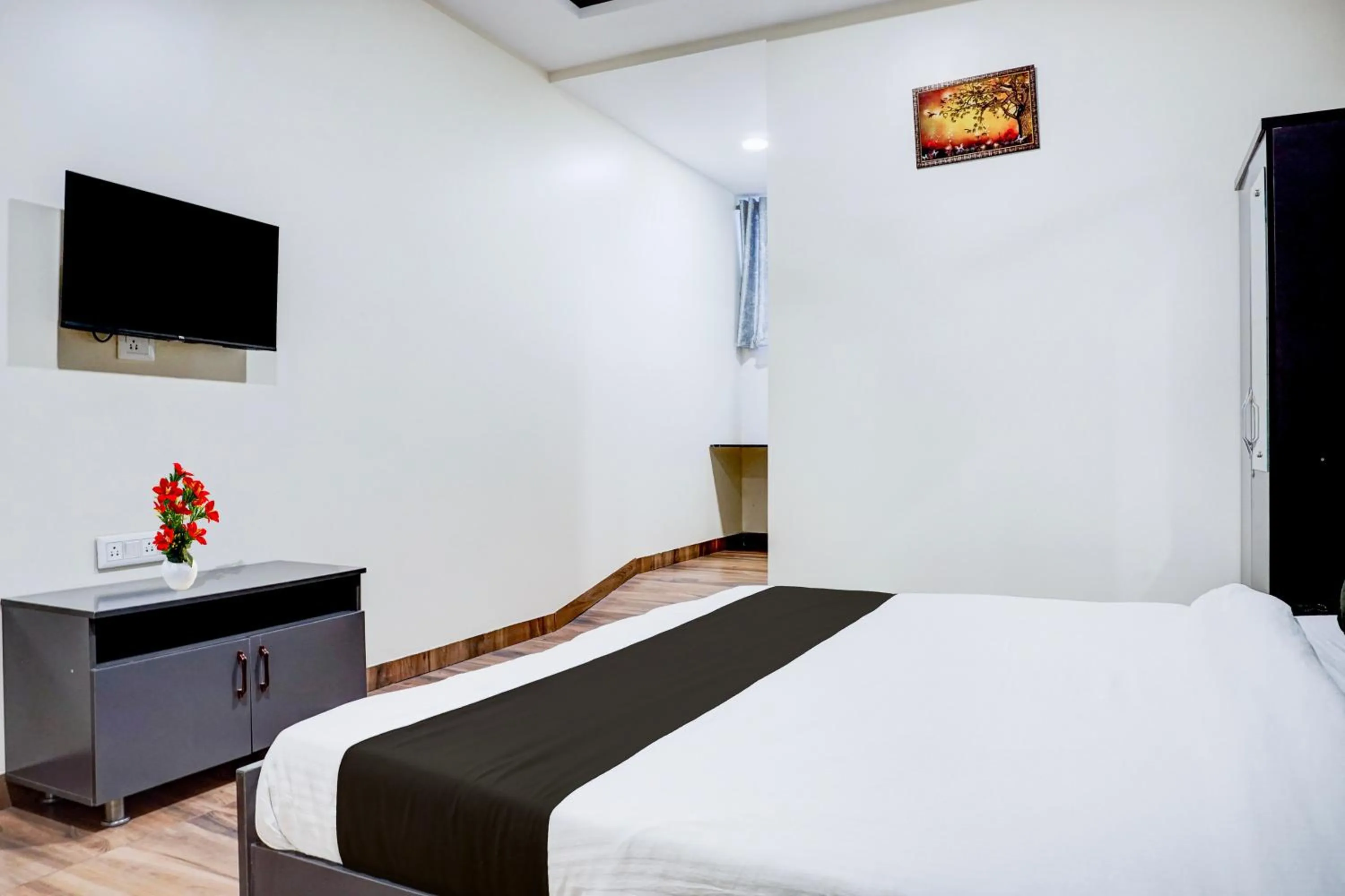 Bedroom, Bed in Super Collection O Pashan-Sus Road Baner formerly Grey Stone