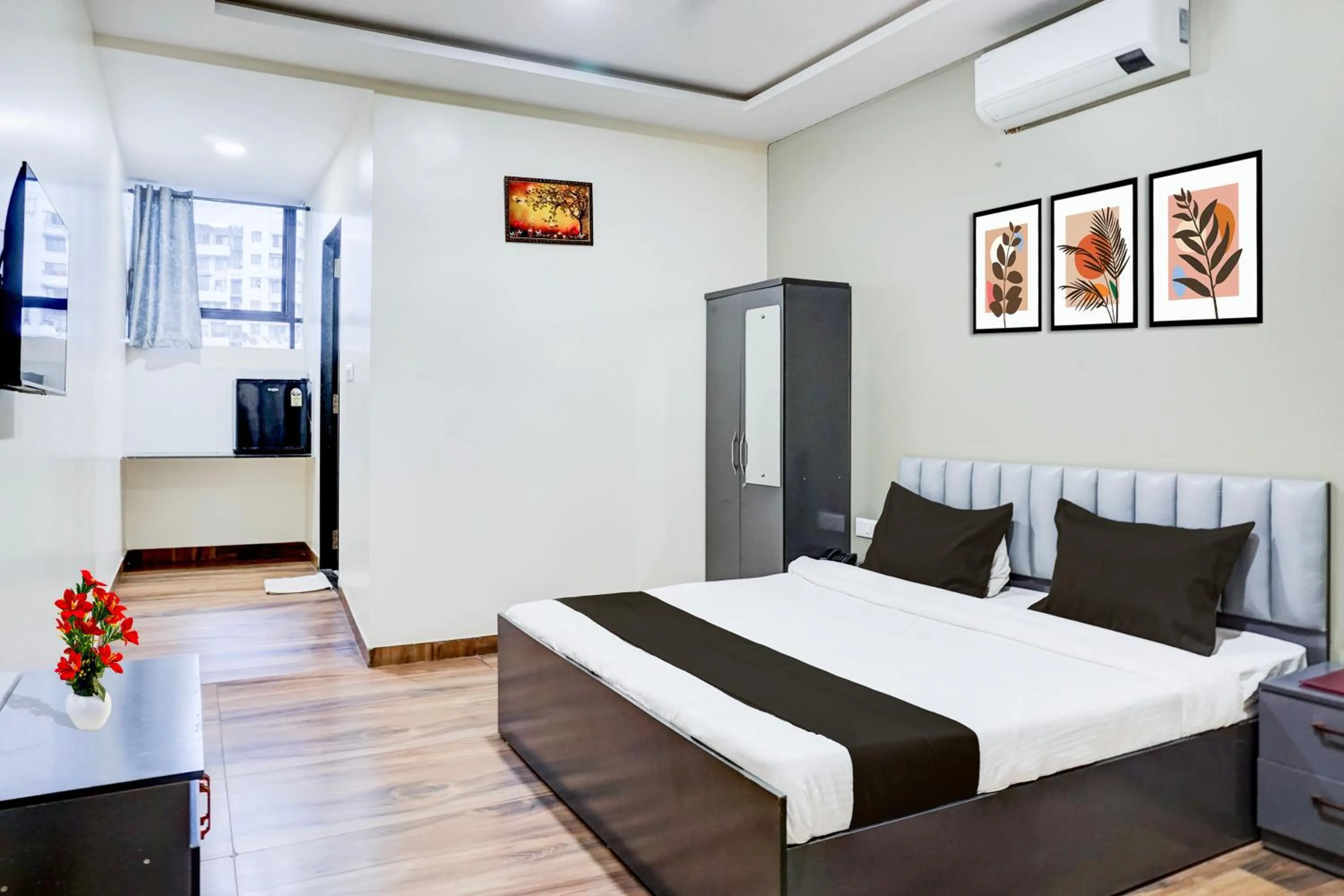 Bedroom, Bed in Super Collection O Pashan-Sus Road Baner formerly Grey Stone