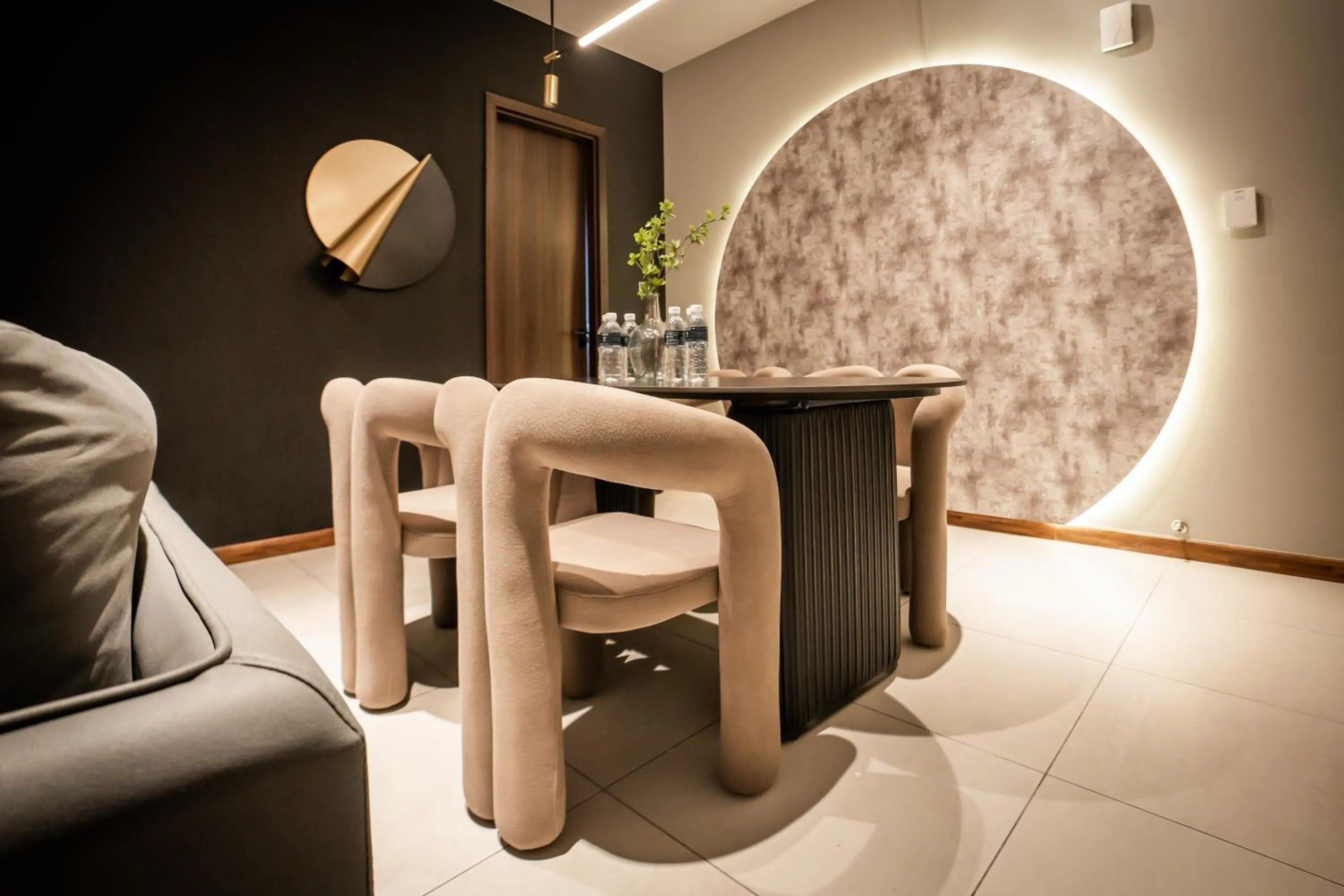 Living room in K Avenue by CAIRO